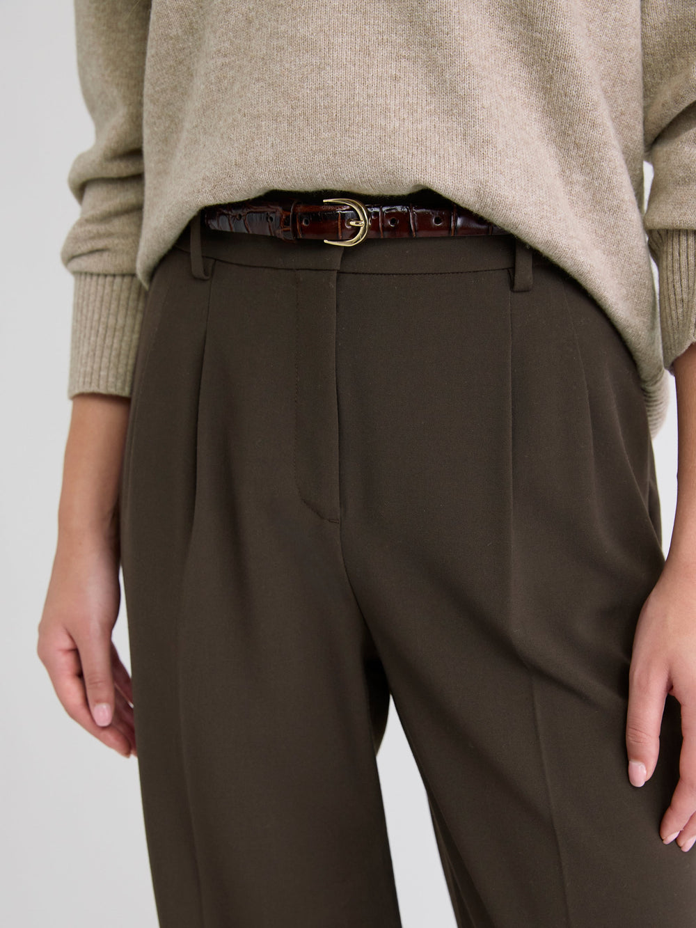 RW&CO Leather Belt with Crocodile-Skin Pattern