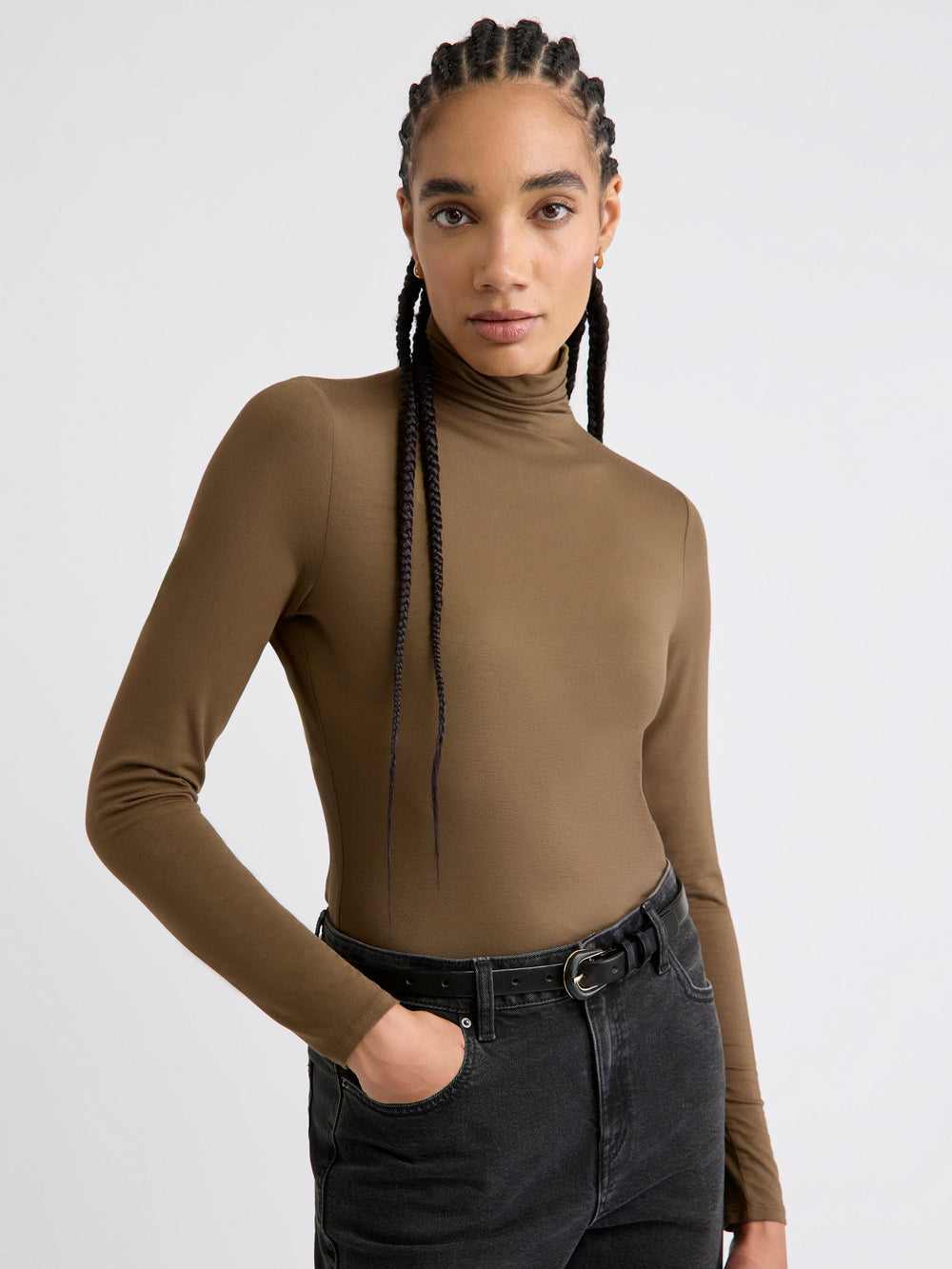 RW&CO Fitted Long-Sleeve Mock-Neck Tee
