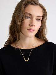 RW&CO Short Necklace with Metal Pendant