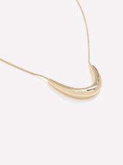 RW&CO Short Necklace with Metal Pendant