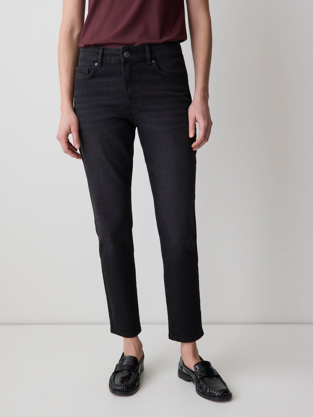 RW&CO Grey Mid-Rise Skinny Jeans