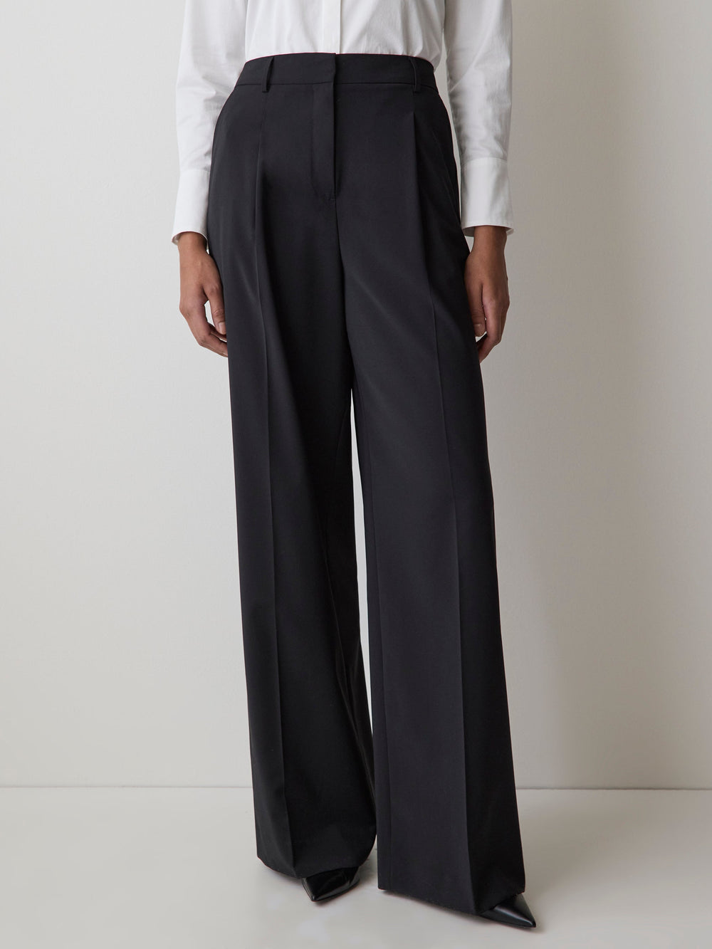 RW&CO Black High-Rise Wide-Leg Wool-Blend Pant