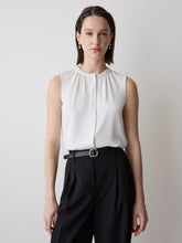 RW&CO Sleeveless Buttoned-Down Blouse