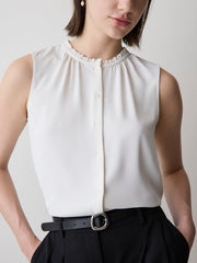RW&CO Sleeveless Buttoned-Down Blouse