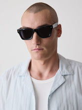 RW&CO Square Sunglasses