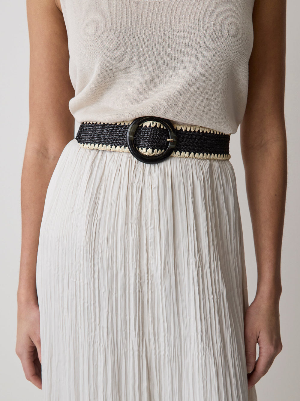 RW&CO Black and Beige Raffia Belt with Round Buckle