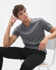 RW&CO Supima Cotton (R) V-Neck T-shirt