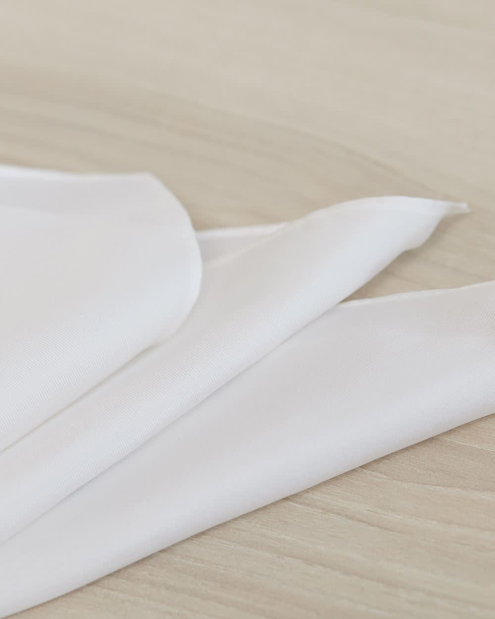 RW&CO White pocket square