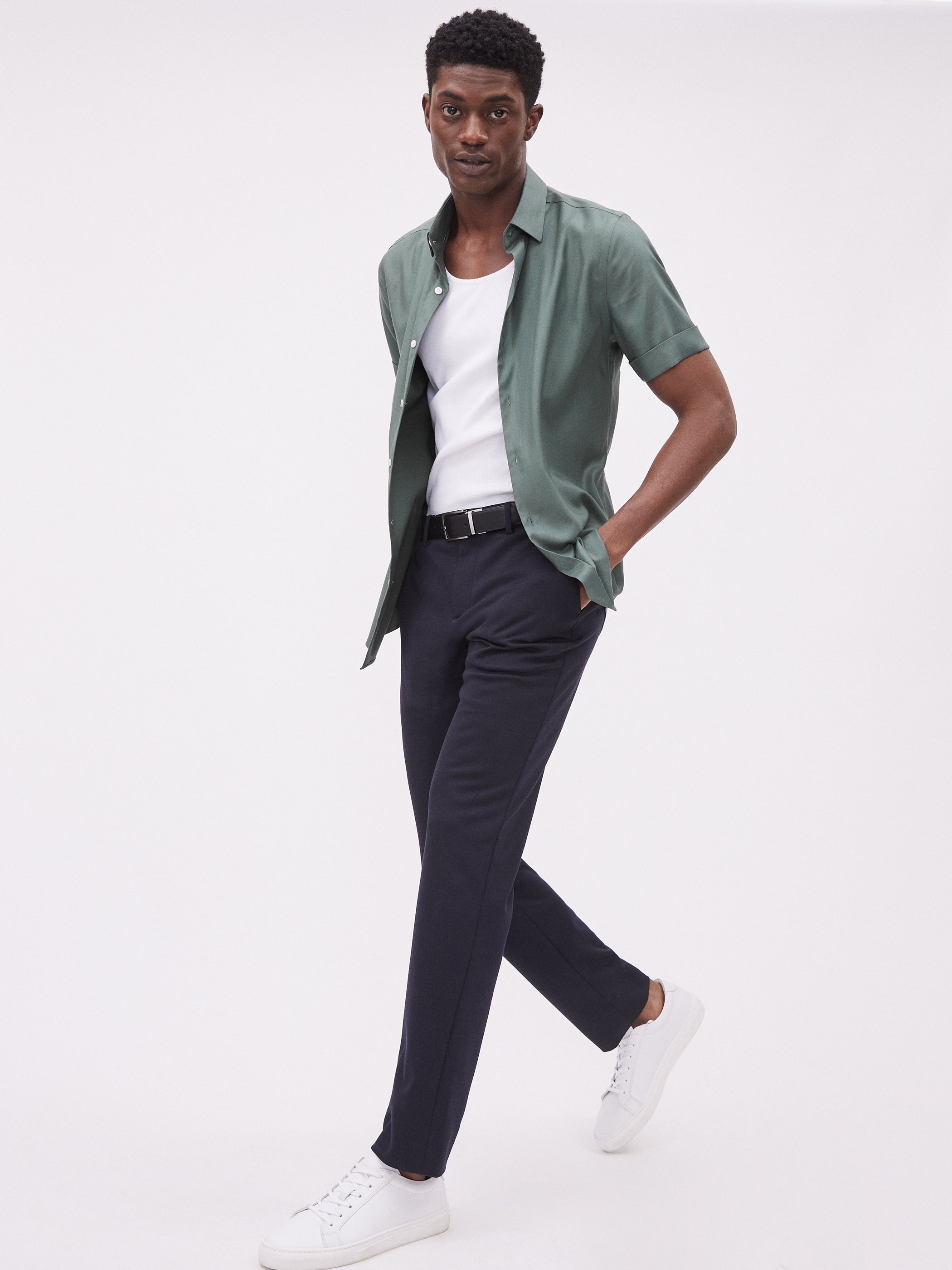 RW&CO Slim Fit Performance Short Sleeve Shirt