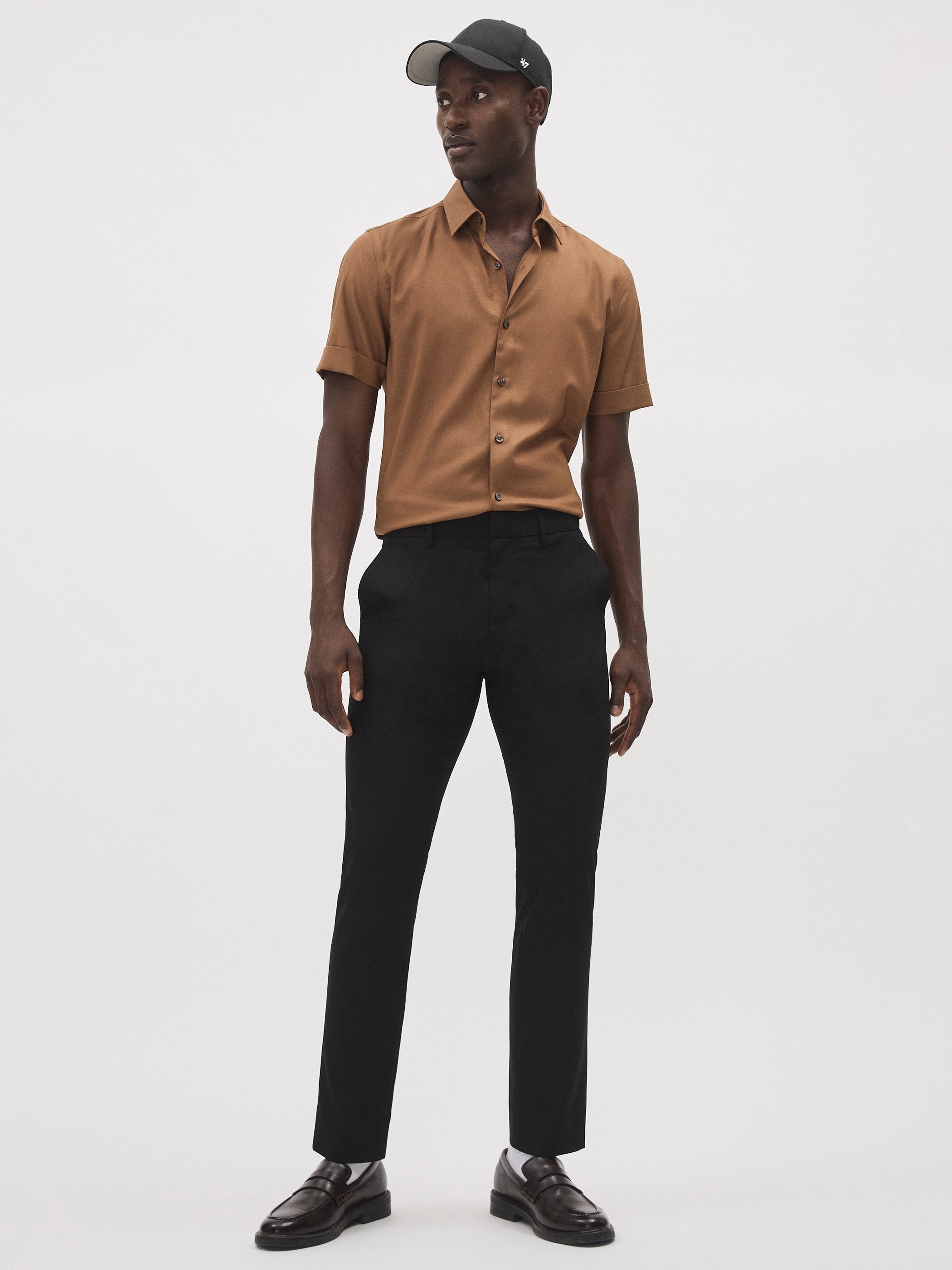 RW&CO Slim Fit Performance Short Sleeve Shirt