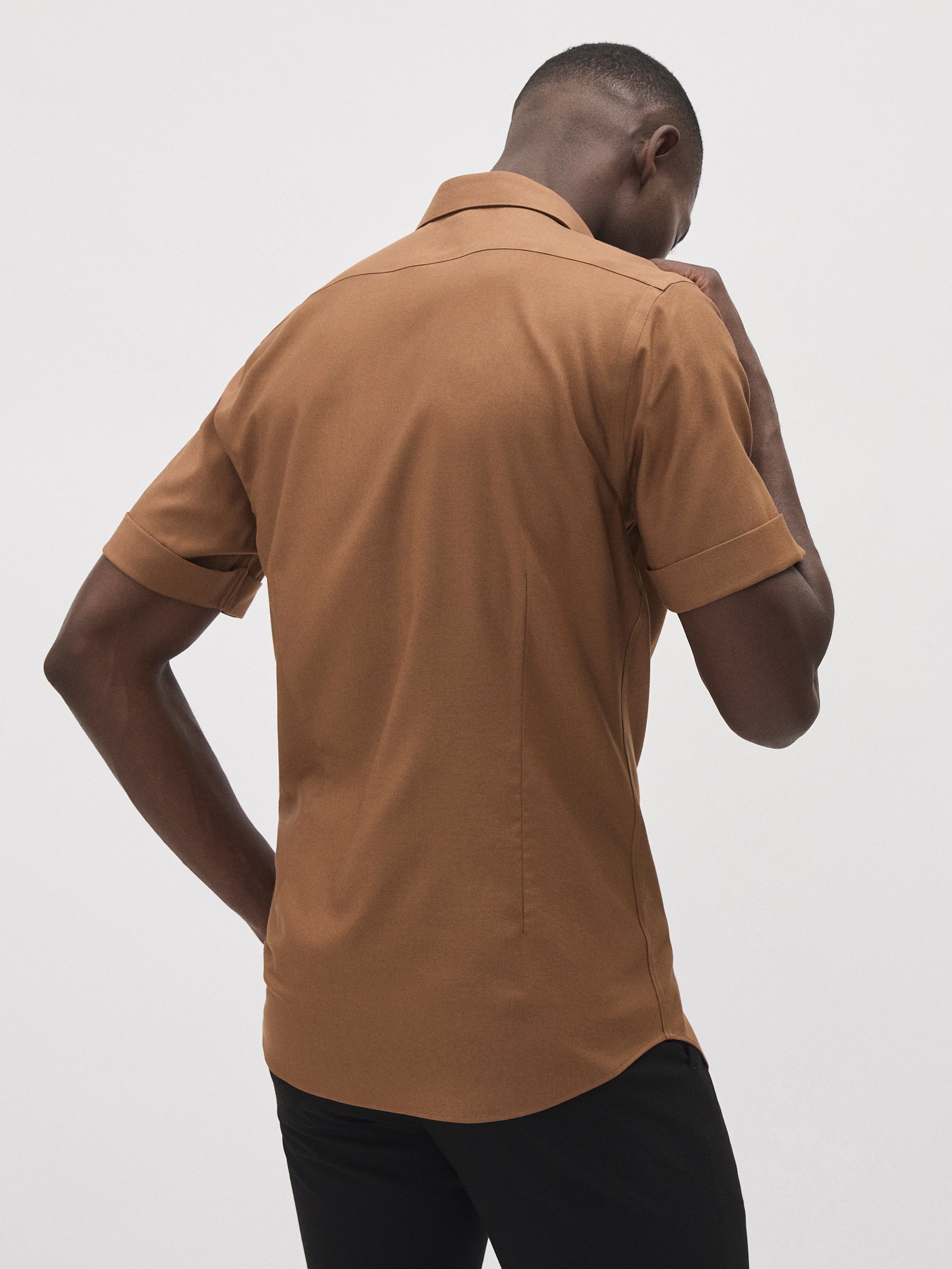RW&CO Slim Fit Performance Short Sleeve Shirt