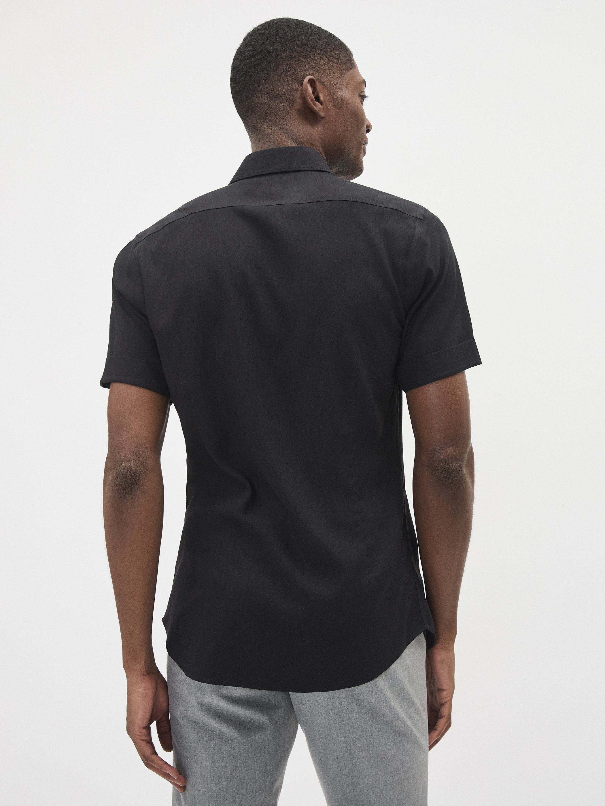 RW&CO Slim Fit Performance Short Sleeve Shirt