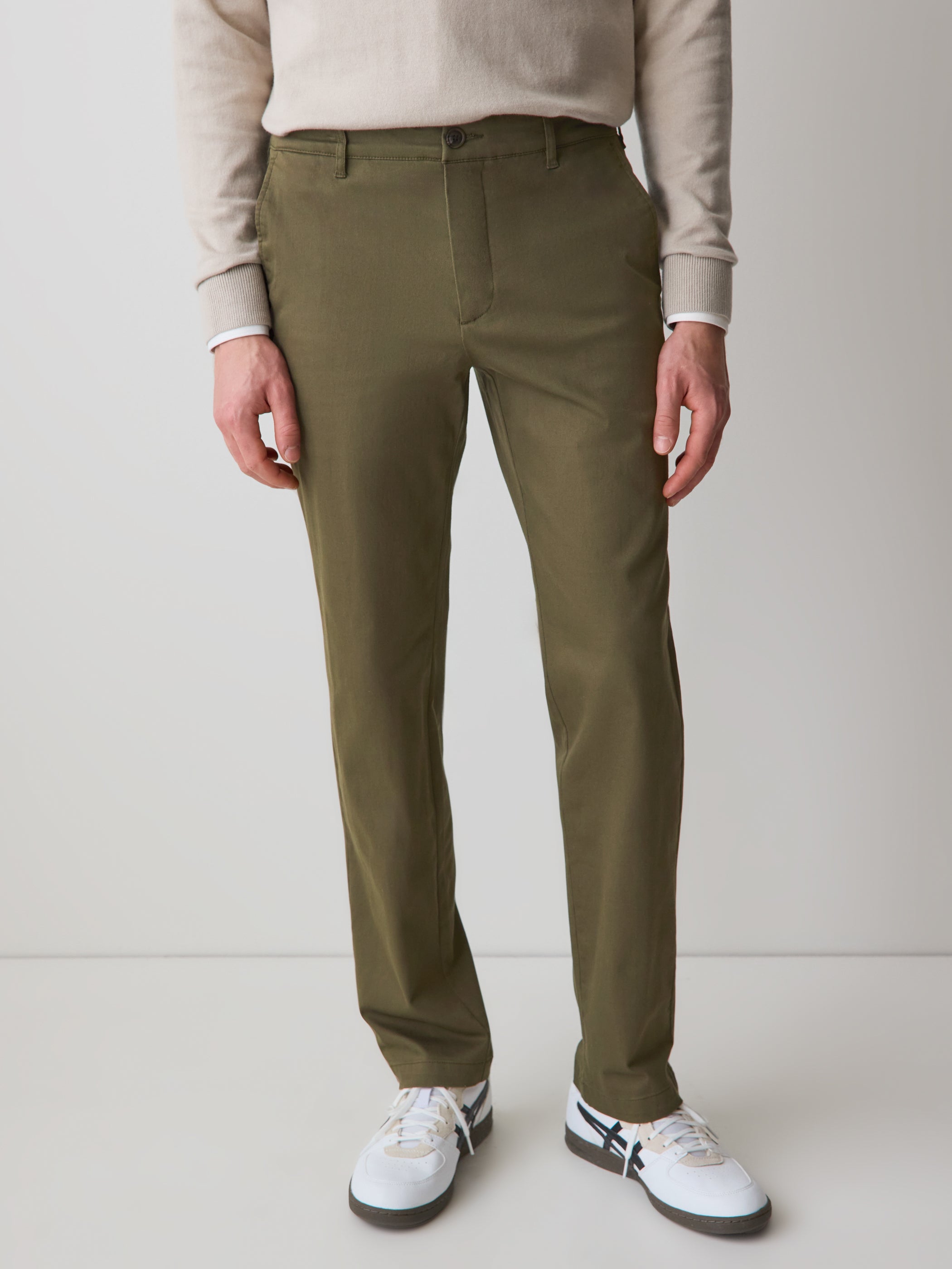 RW&CO Slim-Fit Super-Stretch Chino Pant