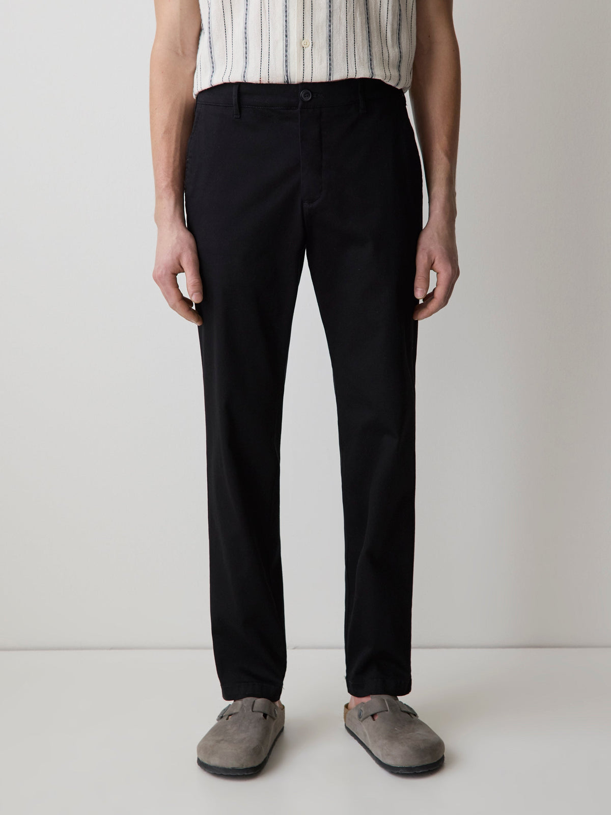 RW&CO Slim-Fit Super-Stretch Chino Pant
