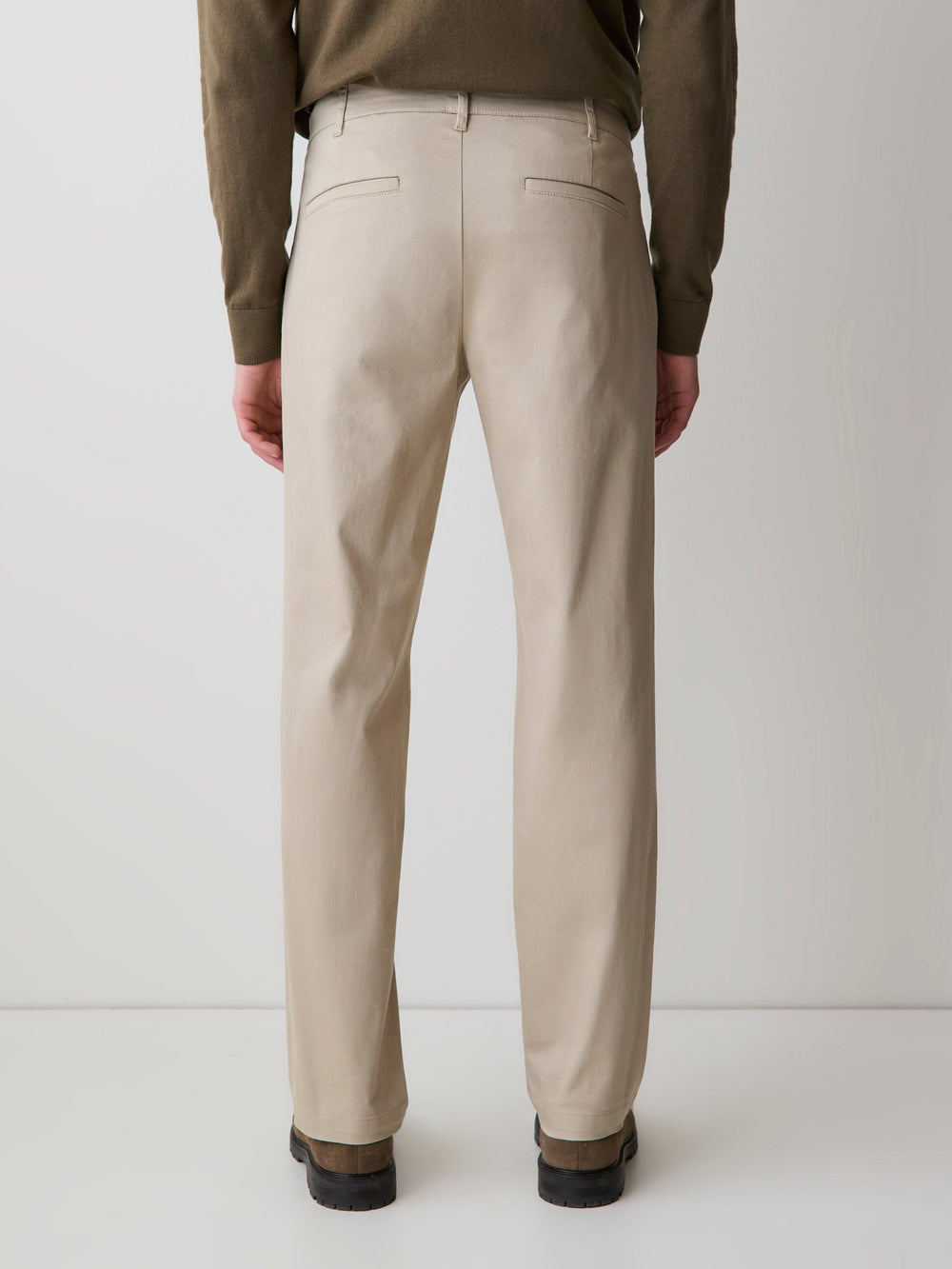 RW&CO Slim-Fit Super-Stretch Chino Pant