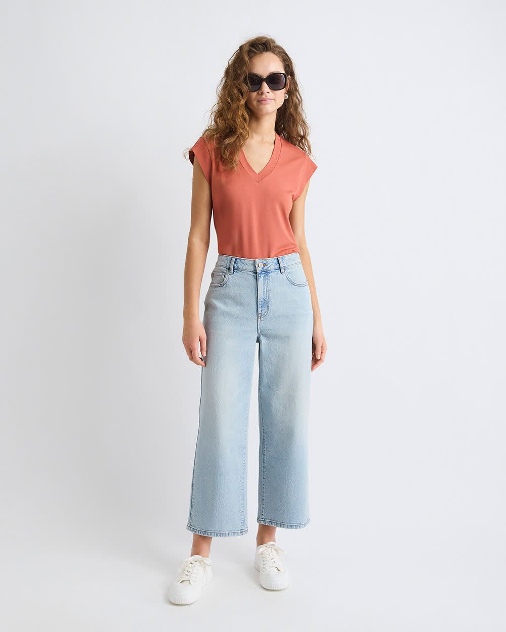 RW&CO Classic-Fit Short-Sleeve V-Neck T-Shirt