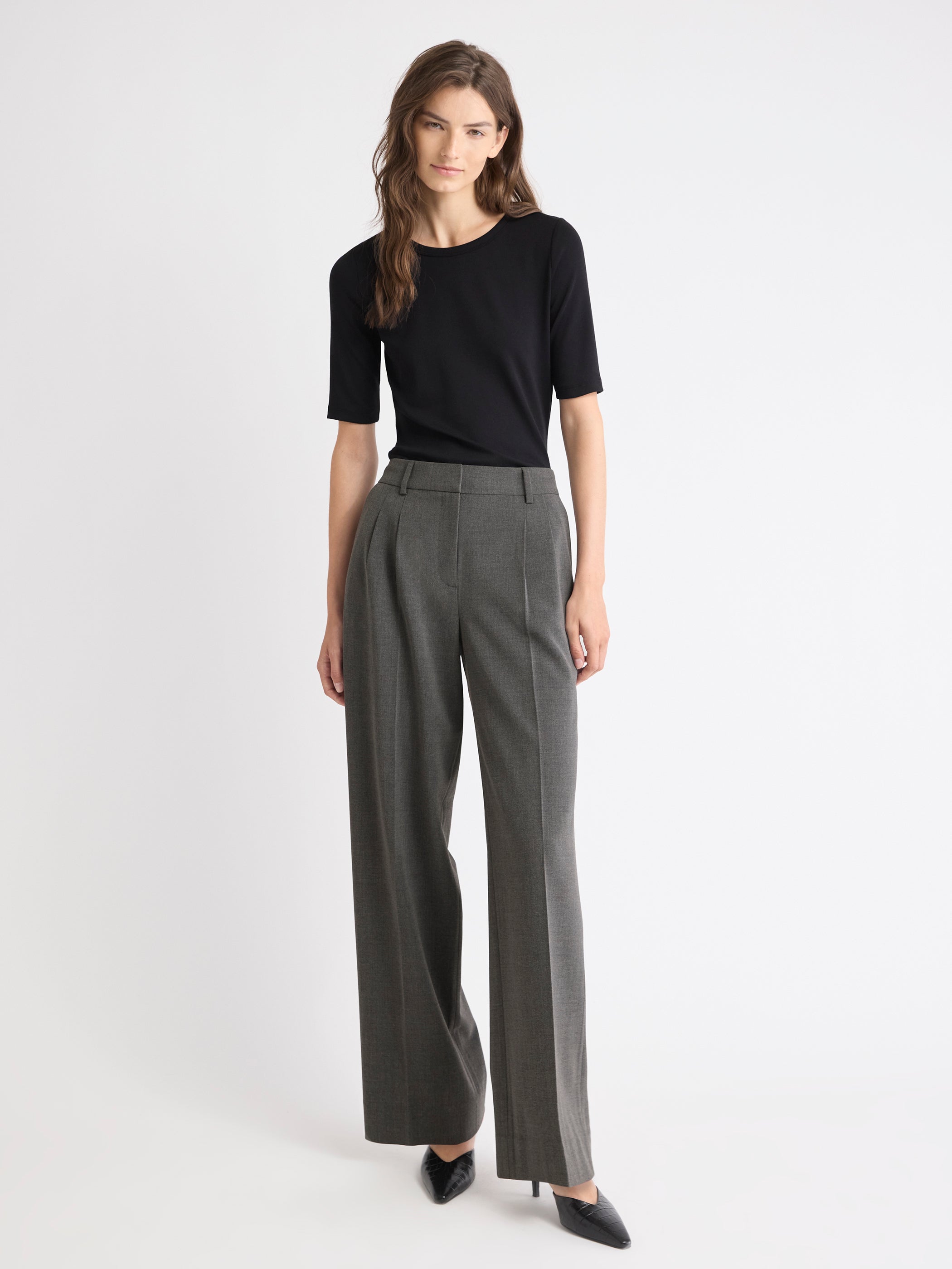 RW&CO Elbow-Sleeve Crew-Neck Fitted Tee