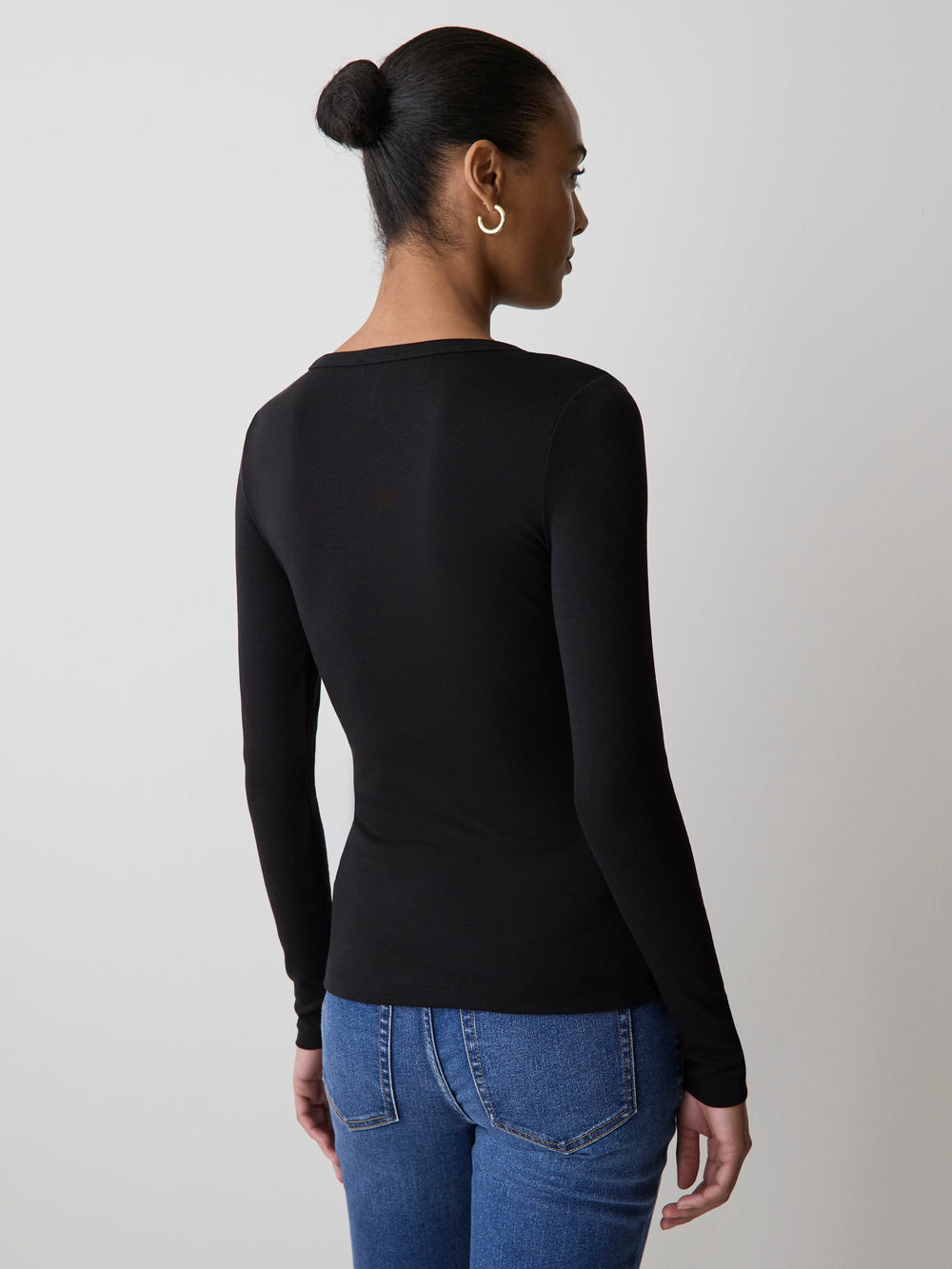 RW&CO Luxe Knit Long-Sleeve Crew-Neck Fitted Ribbed Tee