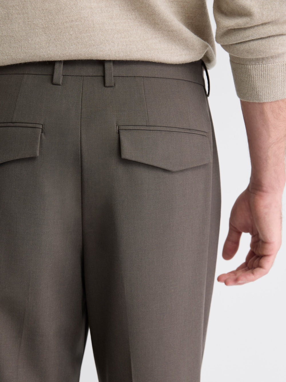 RW&CO Wool-Blend Tapered-Leg Pleated Dress Pant