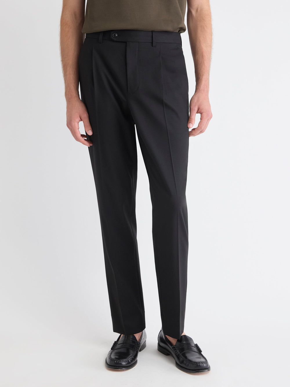 RW&CO Wool-Blend Tapered-Leg Pleated Dress Pant
