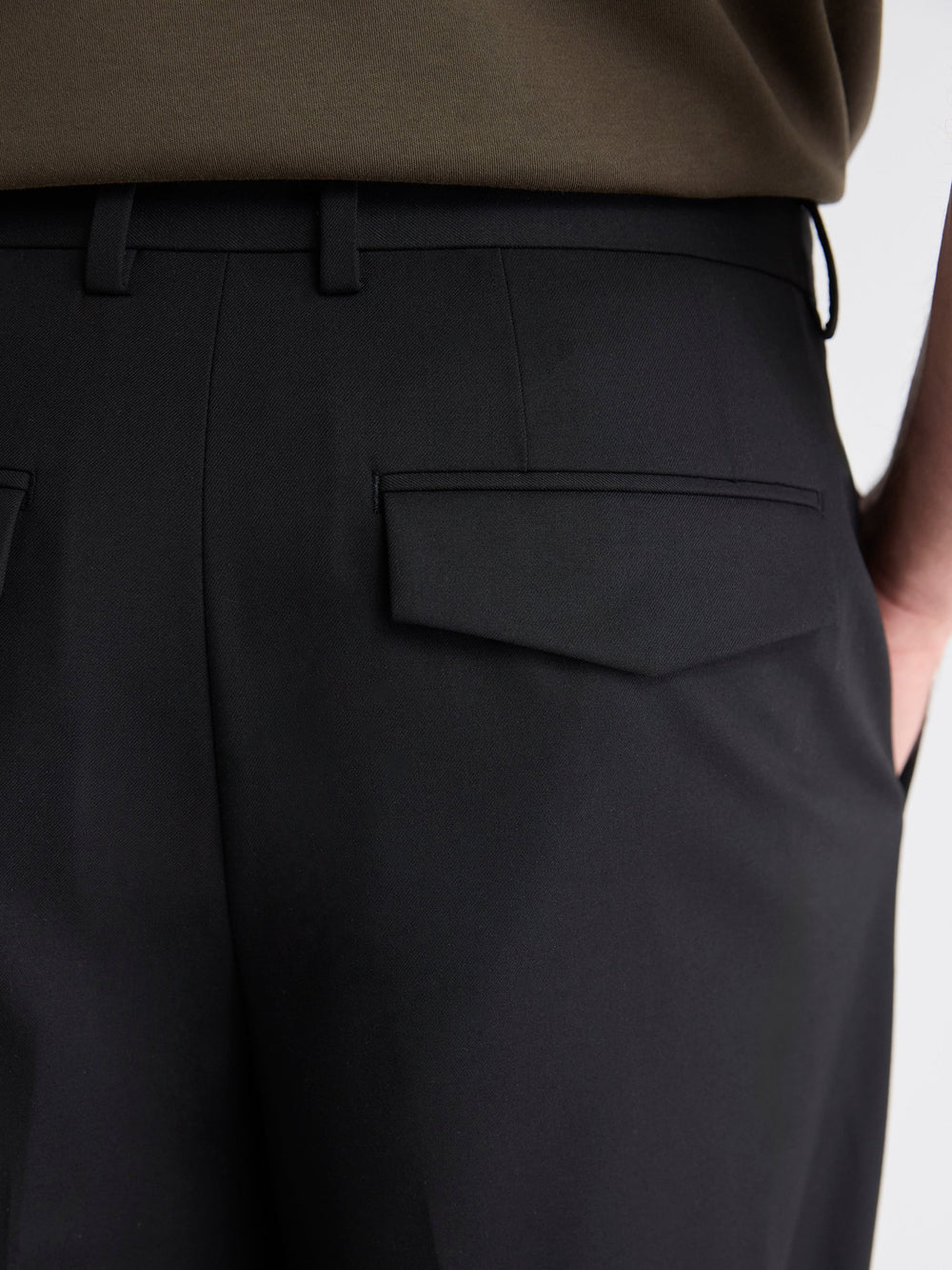RW&CO Wool-Blend Tapered-Leg Pleated Dress Pant