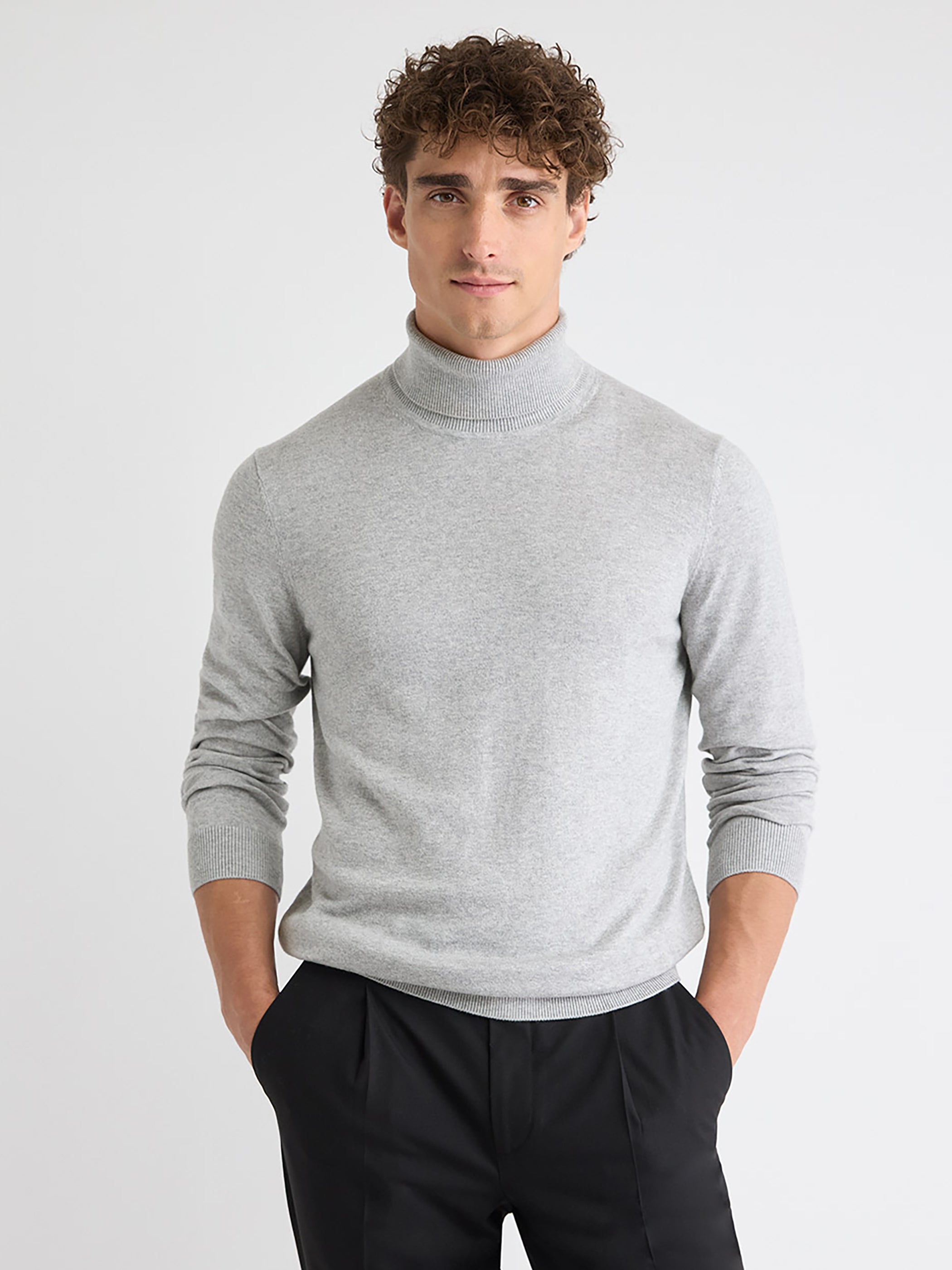 RW&CO Long-Sleeve Turtleneck Sweater