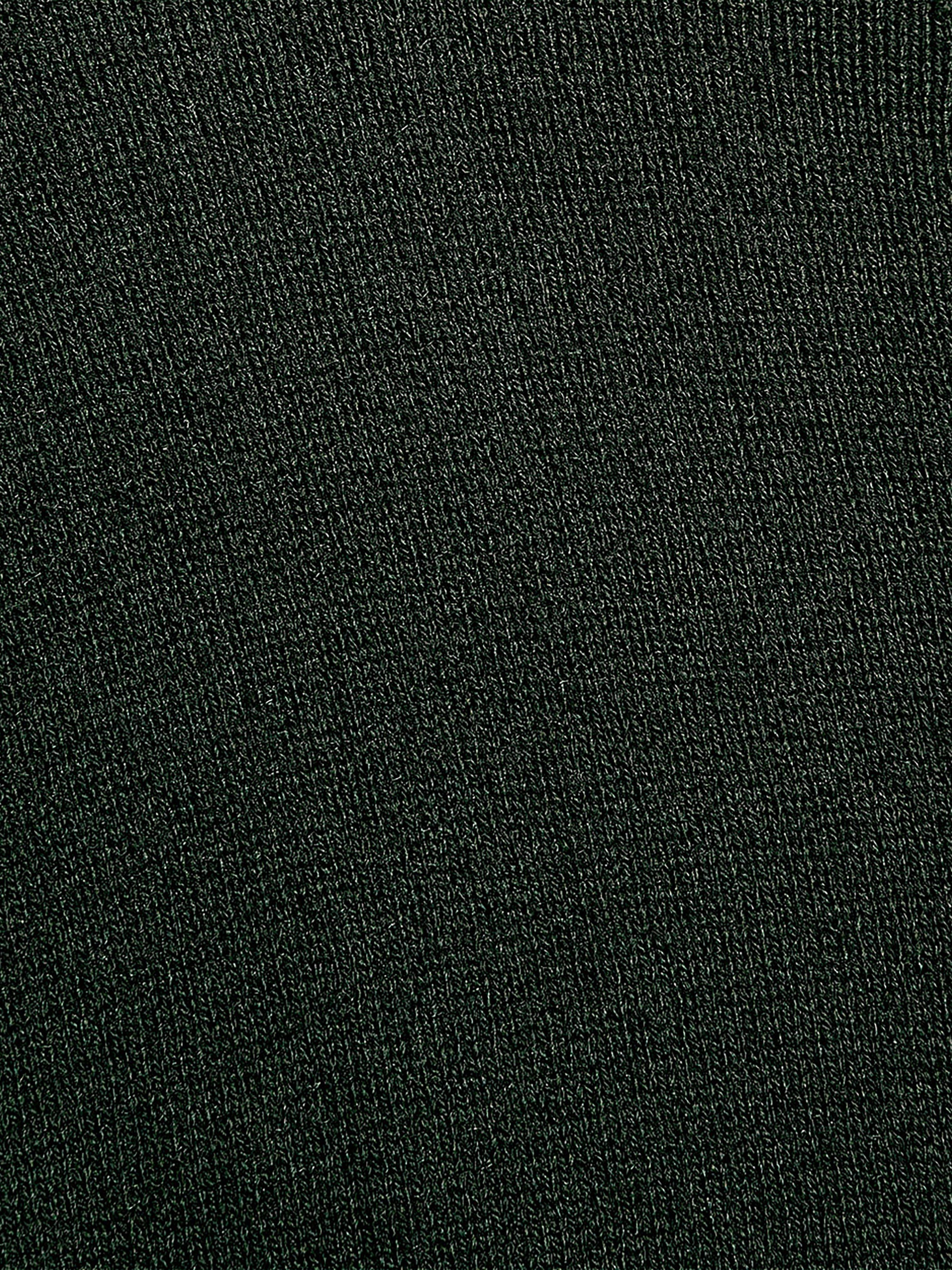 RW&CO Long-Sleeve Turtleneck Sweater