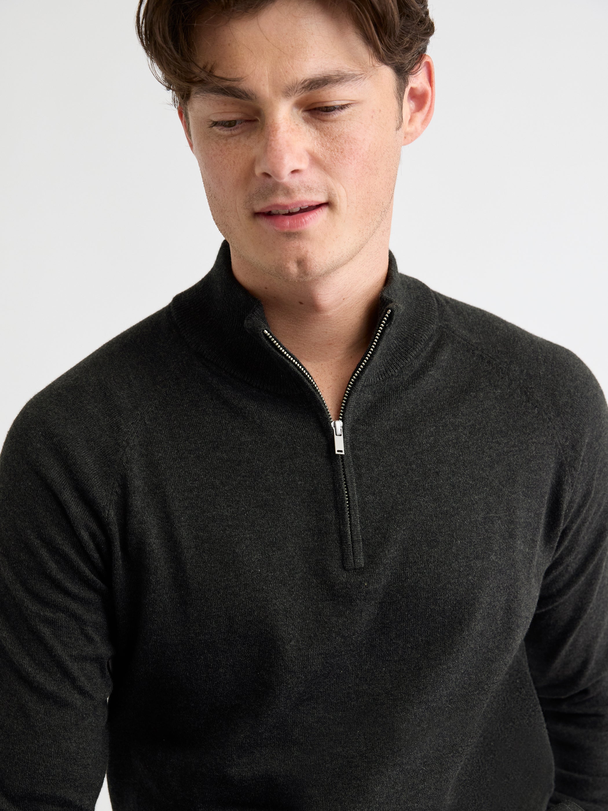RW&CO Long-Sleeve Quarter-Zip Mock-Neck Sweater