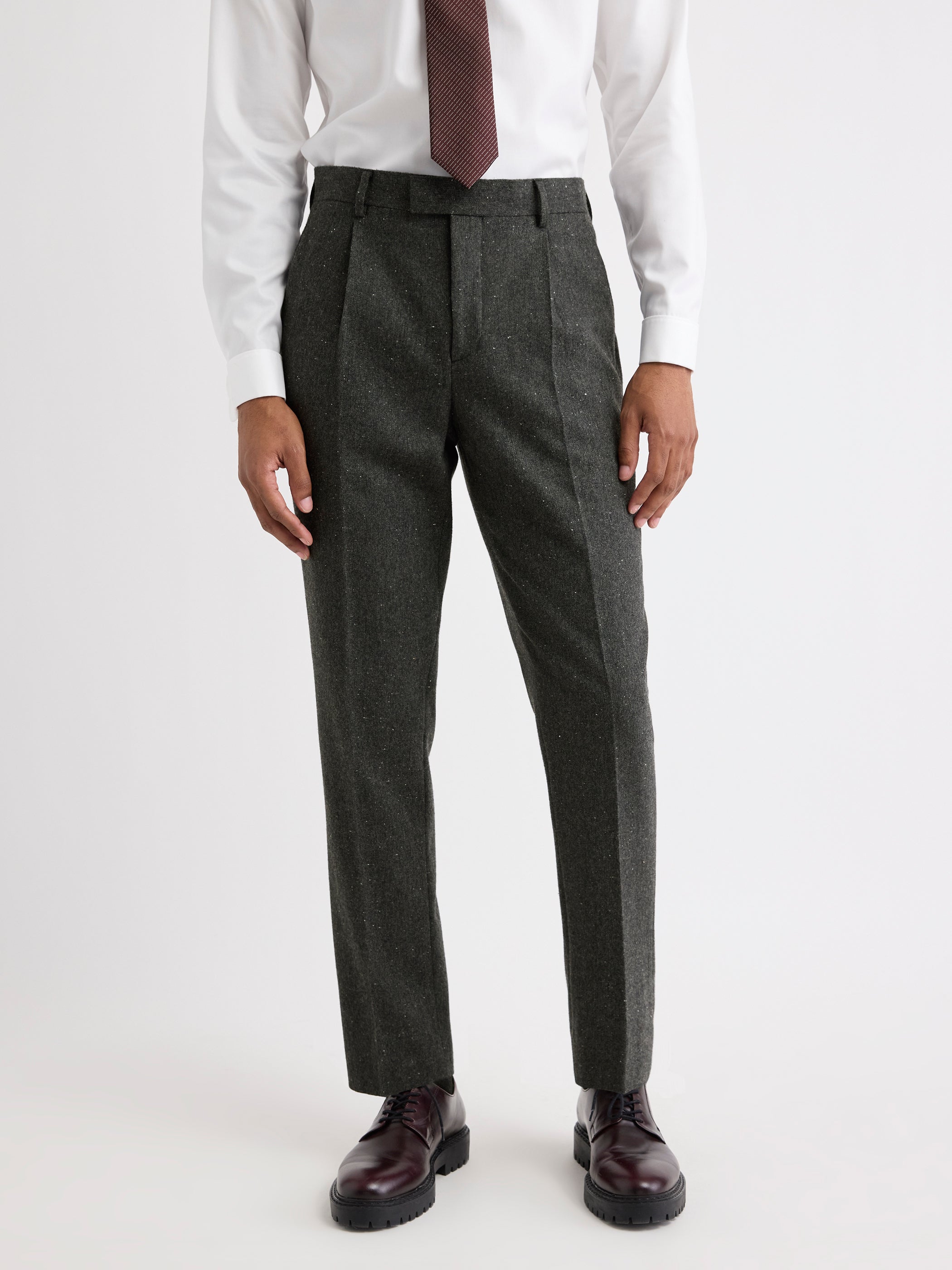 RW&CO Pleated Tapered-Leg Tweed Suit Pant
