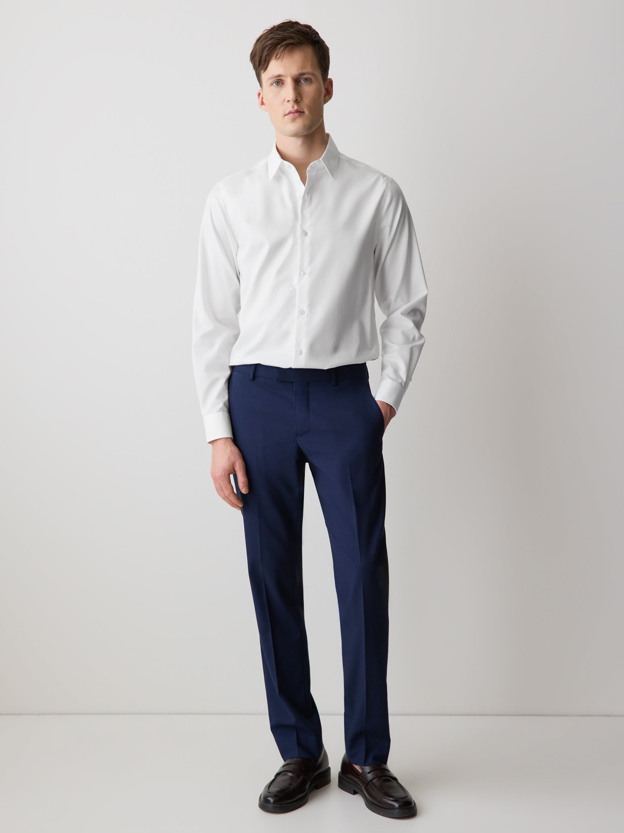 RW&CO Regular Fit Solid Supima (R) Twill Dress Shirt
