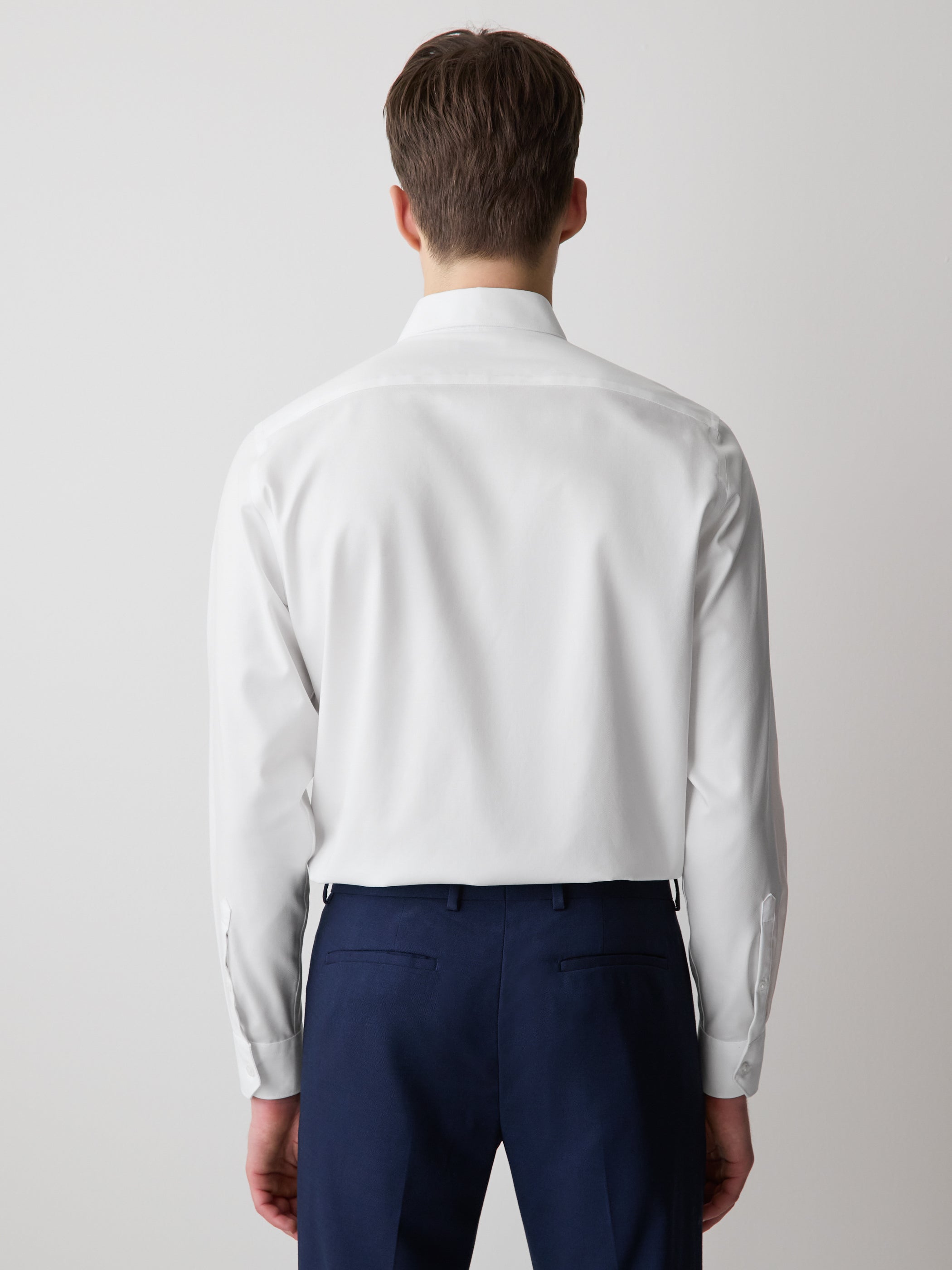 RW&CO Regular Fit Solid Supima (R) Twill Dress Shirt