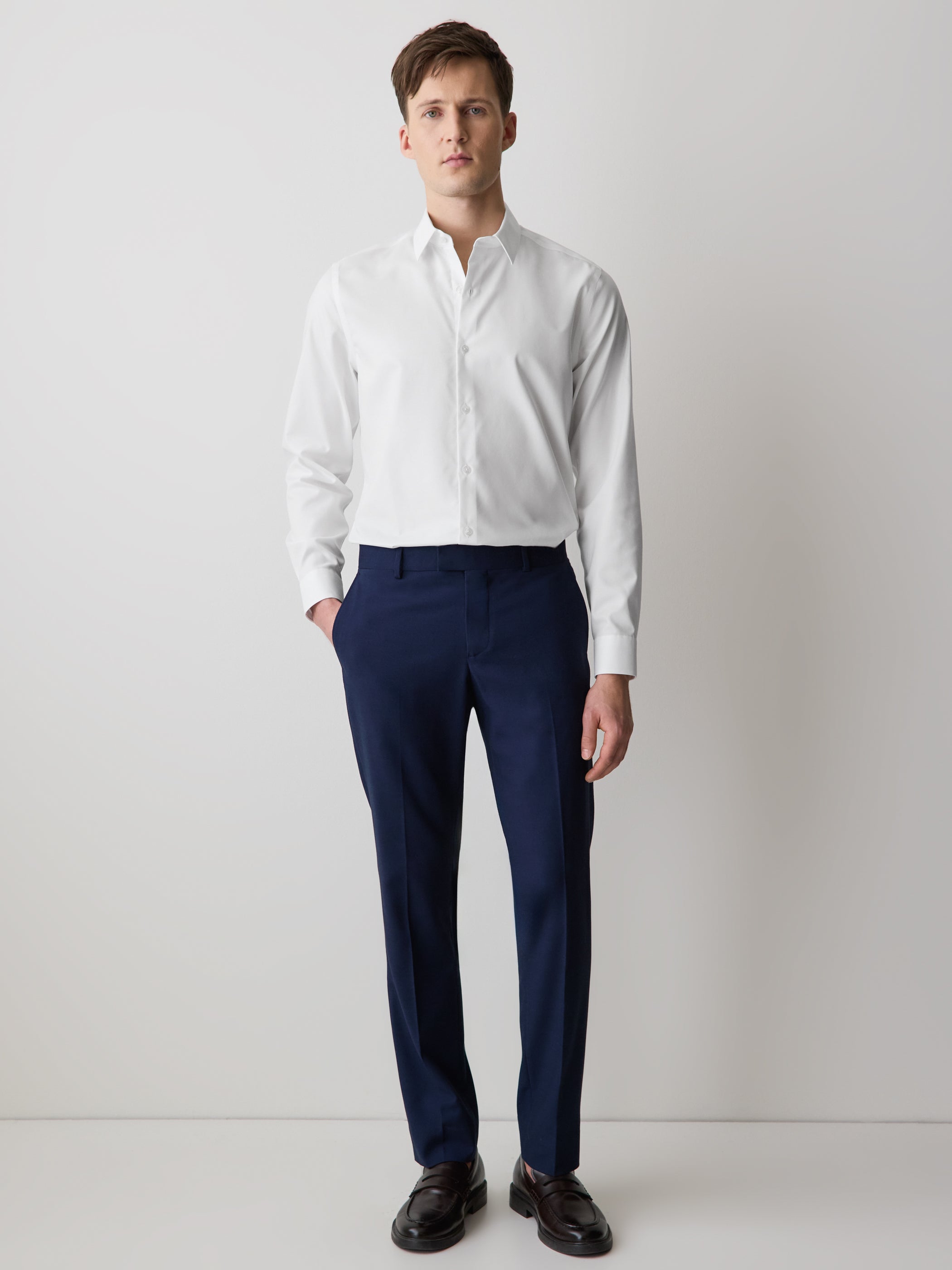 RW&CO Tailored Fit Solid Twill Dress Shirt