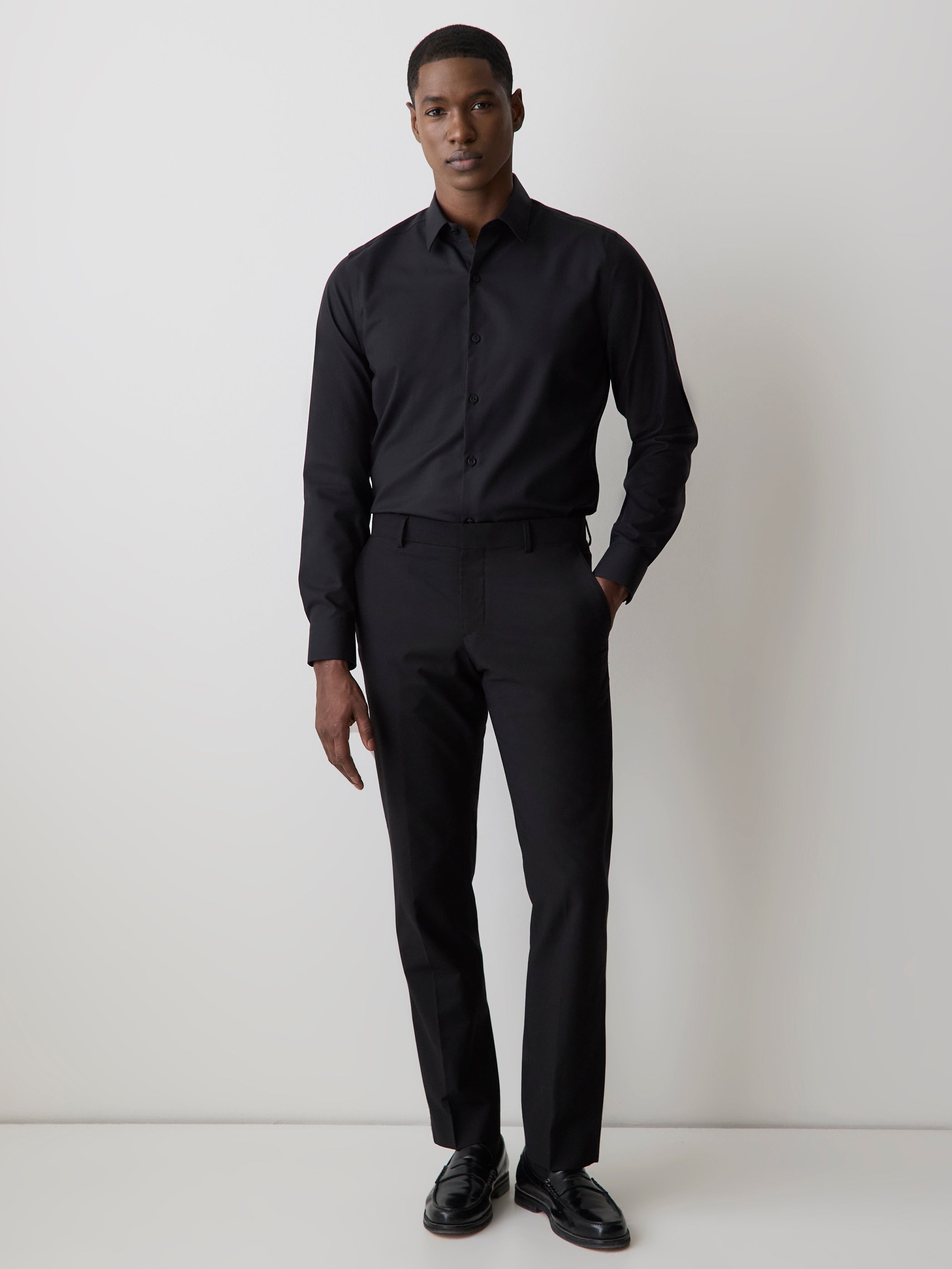 RW&CO Tailored Fit Solid Twill Dress Shirt