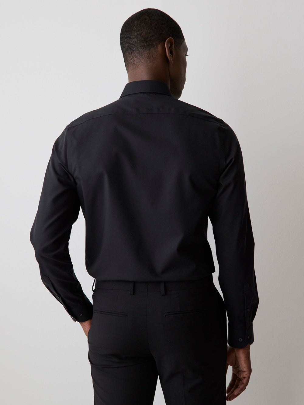 RW&CO Tailored Fit Solid Twill Dress Shirt
