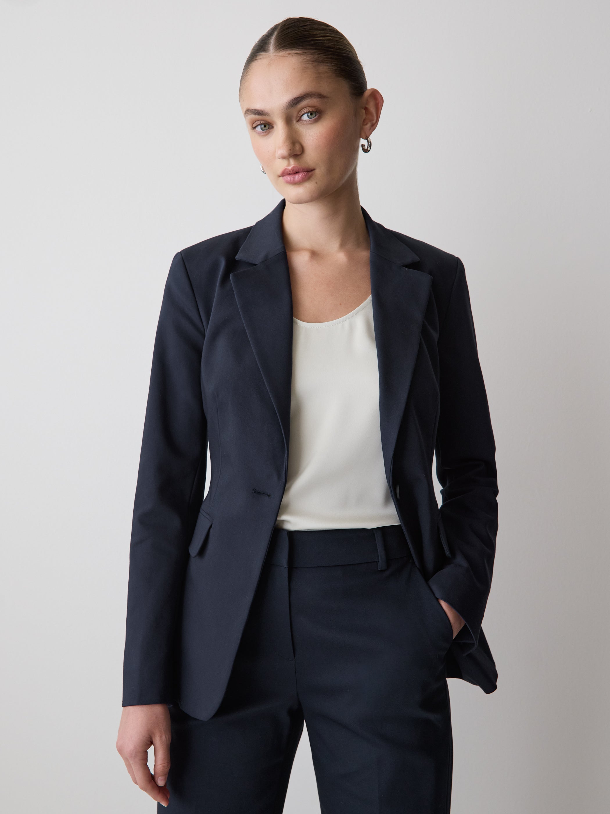 RW&CO Limitless One-Button Fitted Blazer