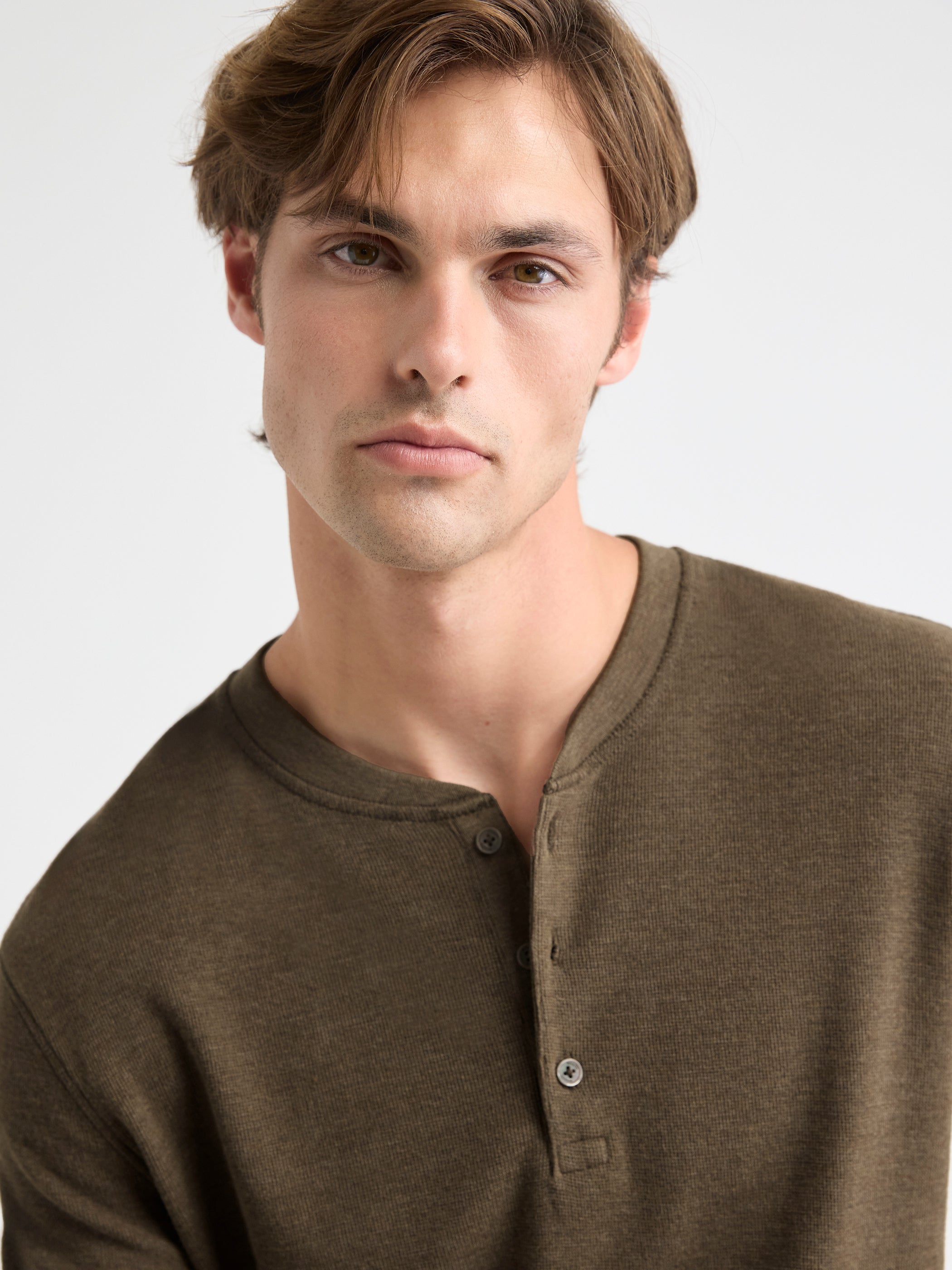 RW&CO Long-Sleeve Henley Waffled Tee