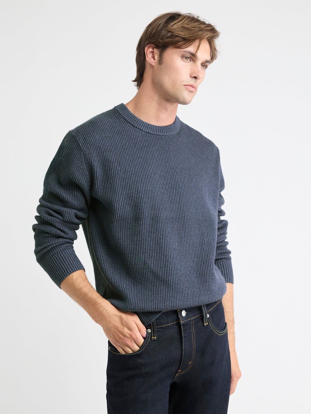 RW&CO Cashmere-Blend Long-Sleeve Crew-Neck Sweater