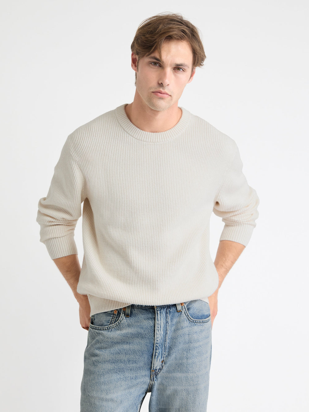 RW&CO Cashmere-Blend Long-Sleeve Crew-Neck Sweater