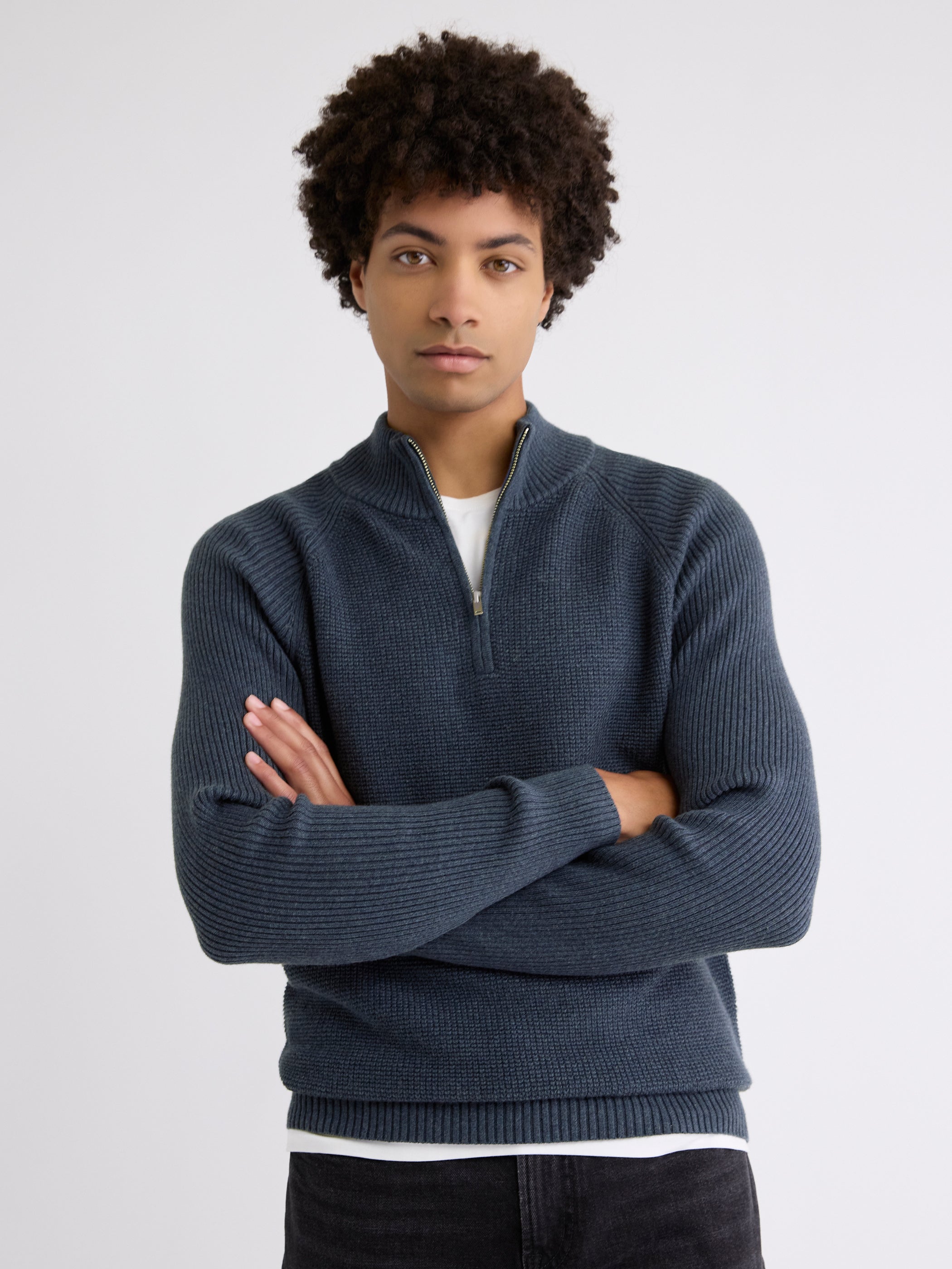 RW&CO Long-Sleeve Quarter-Zip Mock-Neck Sweater