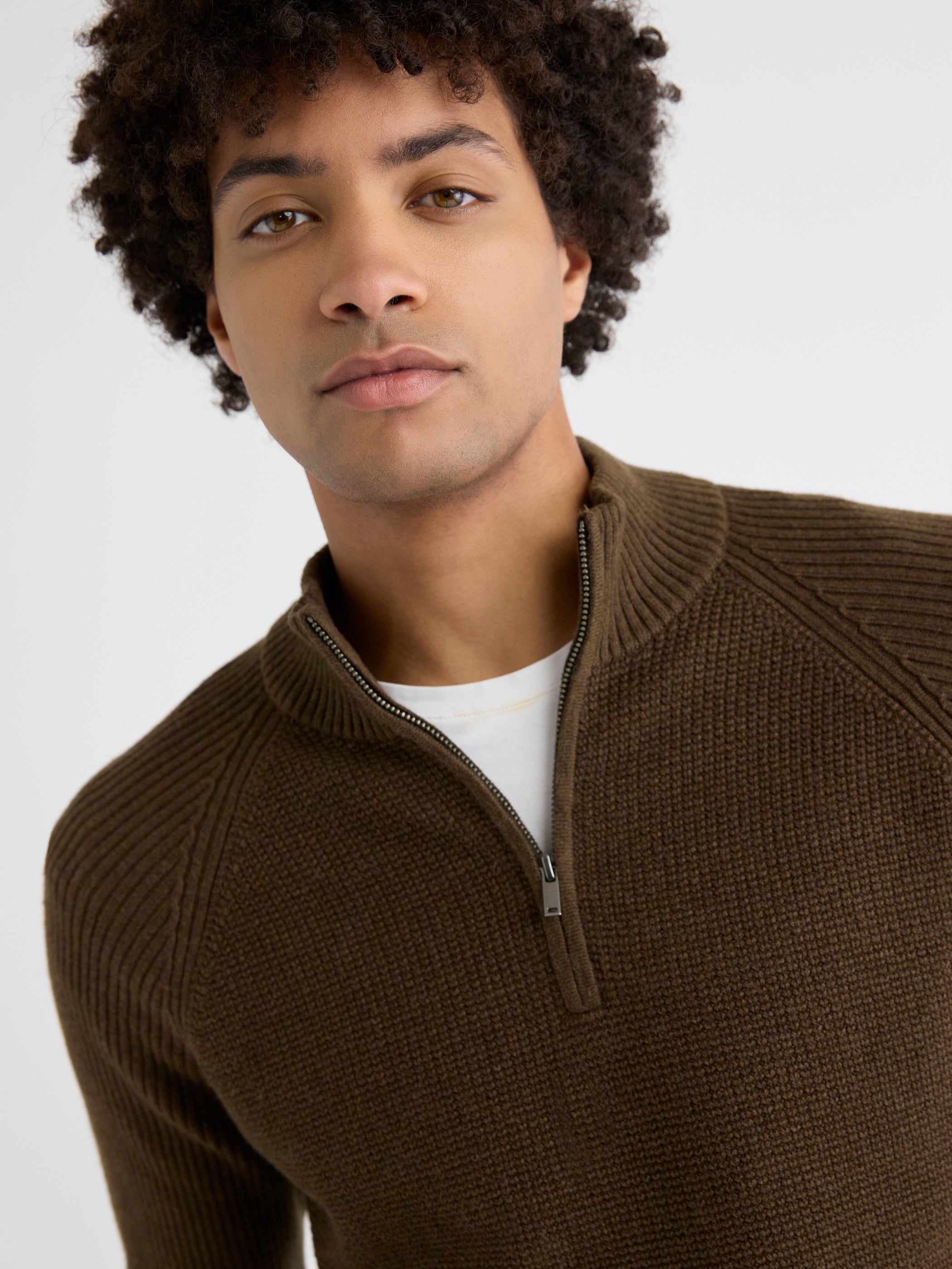 RW&CO Long-Sleeve Quarter-Zip Mock-Neck Sweater