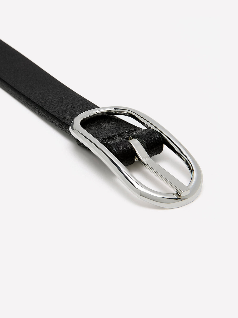 RW&CO Thin Leather Belt with Oval Buckle