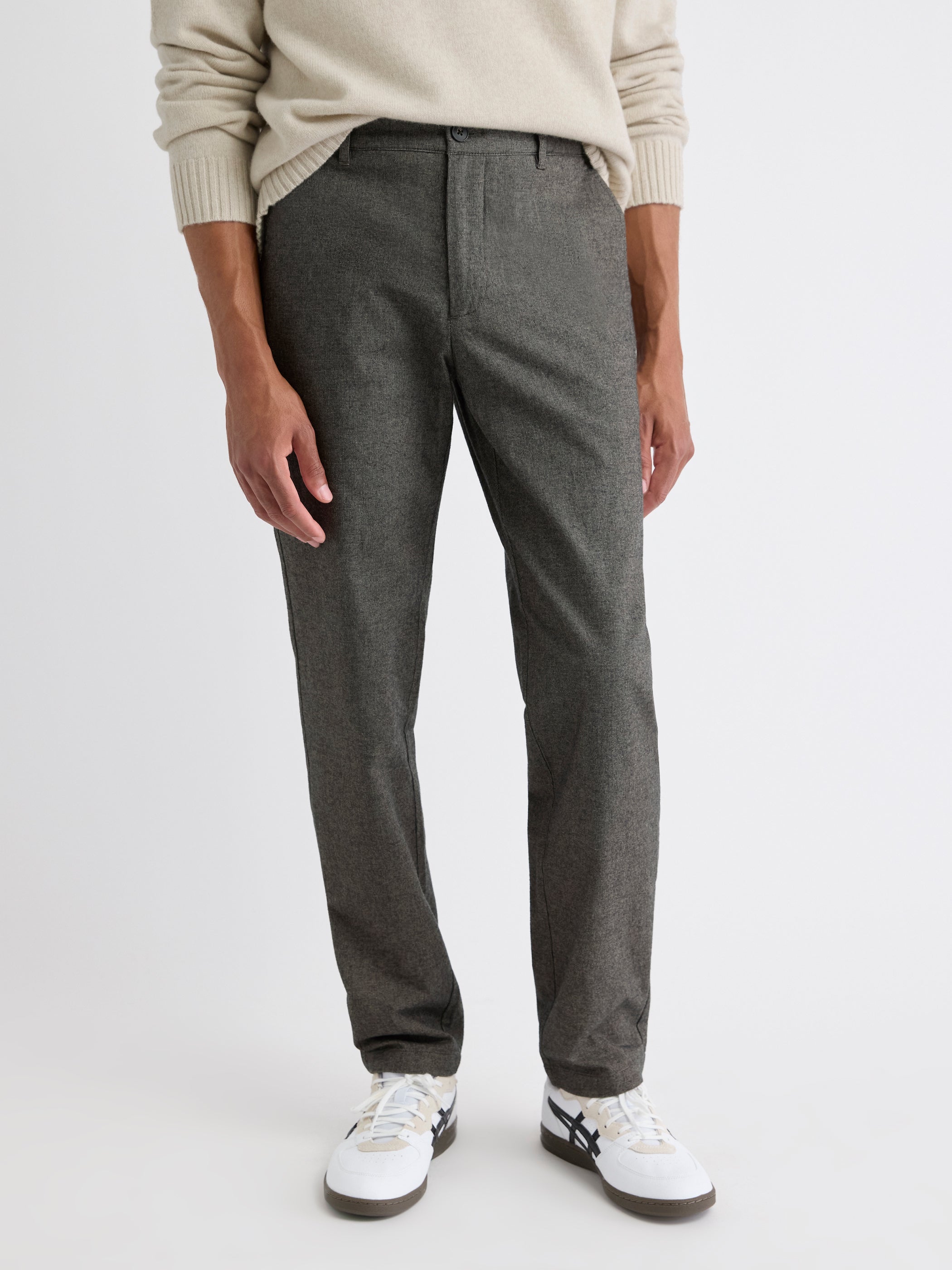 RW&CO Slim Fit Brushed Chino Pant