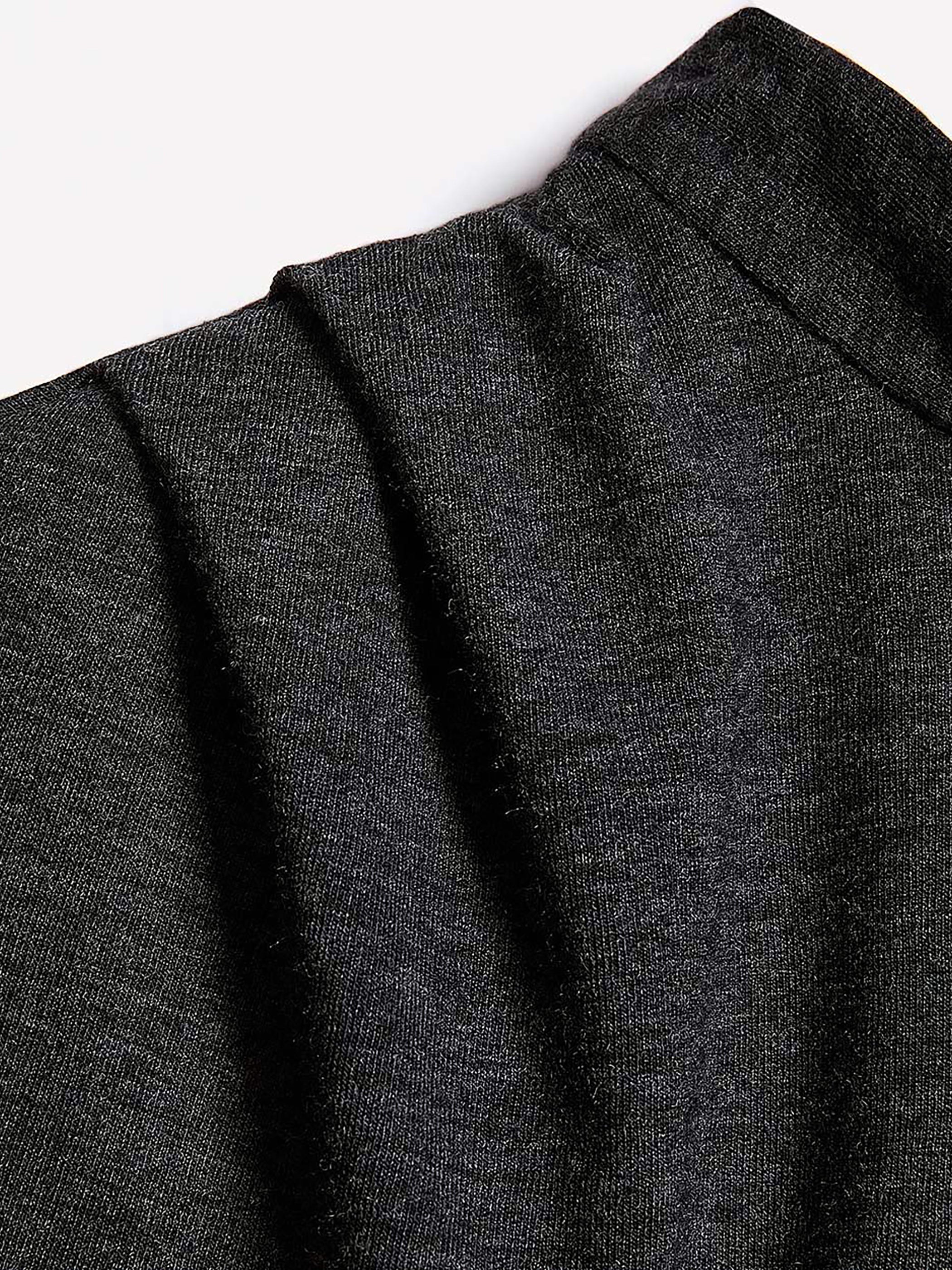 RW&CO Extended-Sleeve Mock-Neck Top with Tie