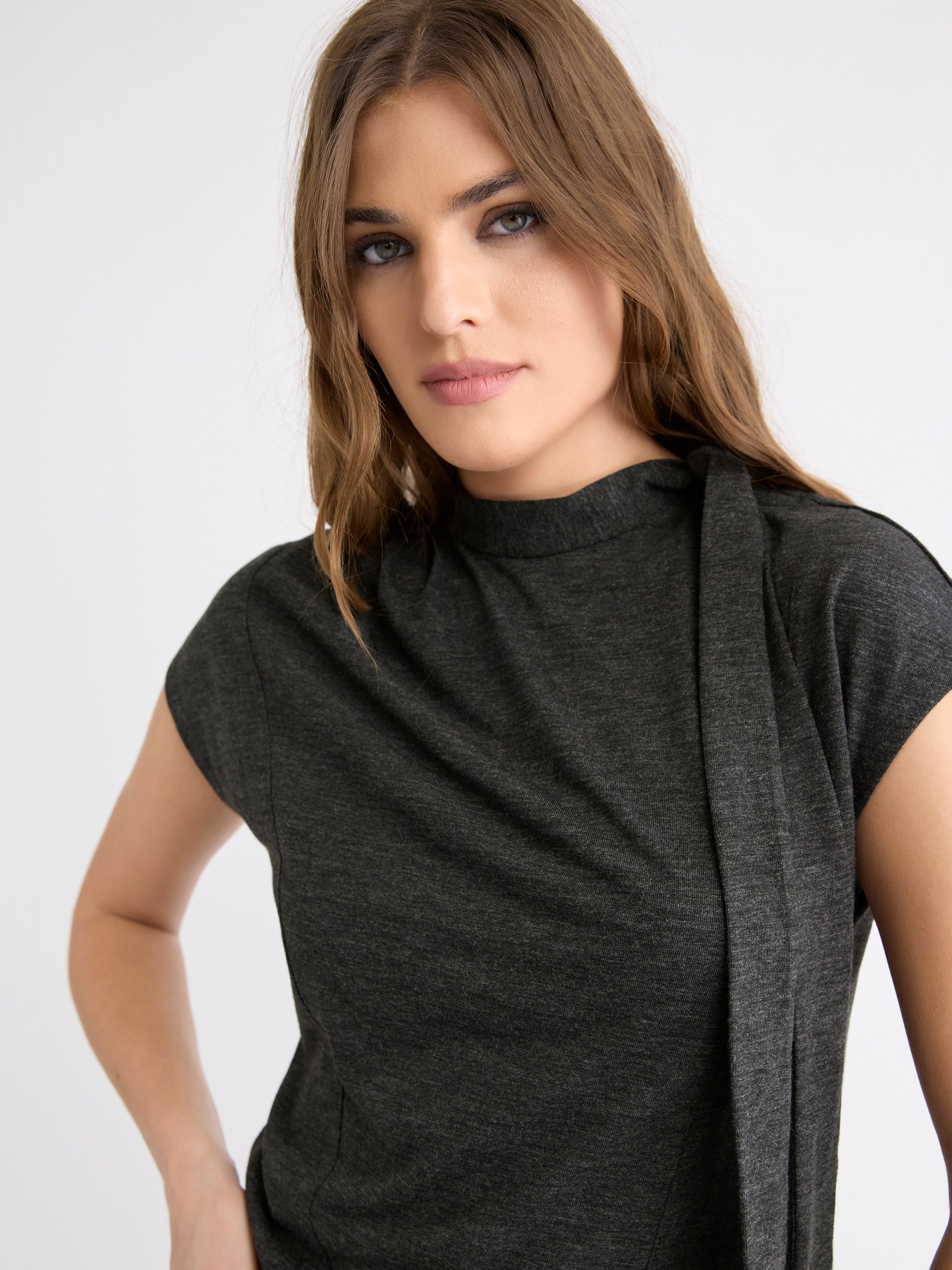 RW&CO Extended-Sleeve Mock-Neck Top with Tie