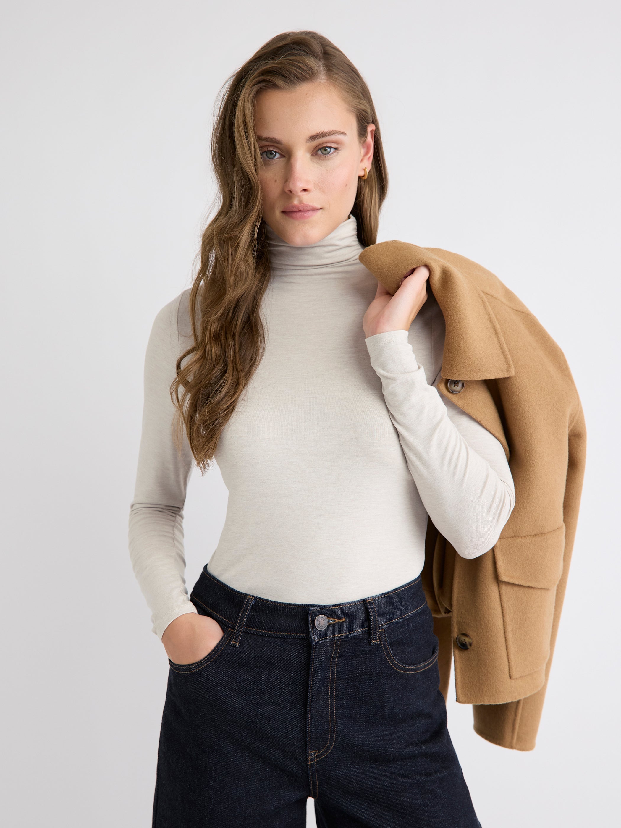 RW&CO Fitted Long-Sleeve Mock-Neck Tee