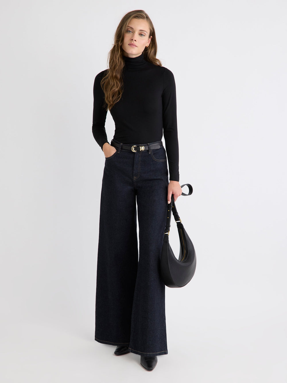 RW&CO Fitted Long-Sleeve Mock-Neck Tee