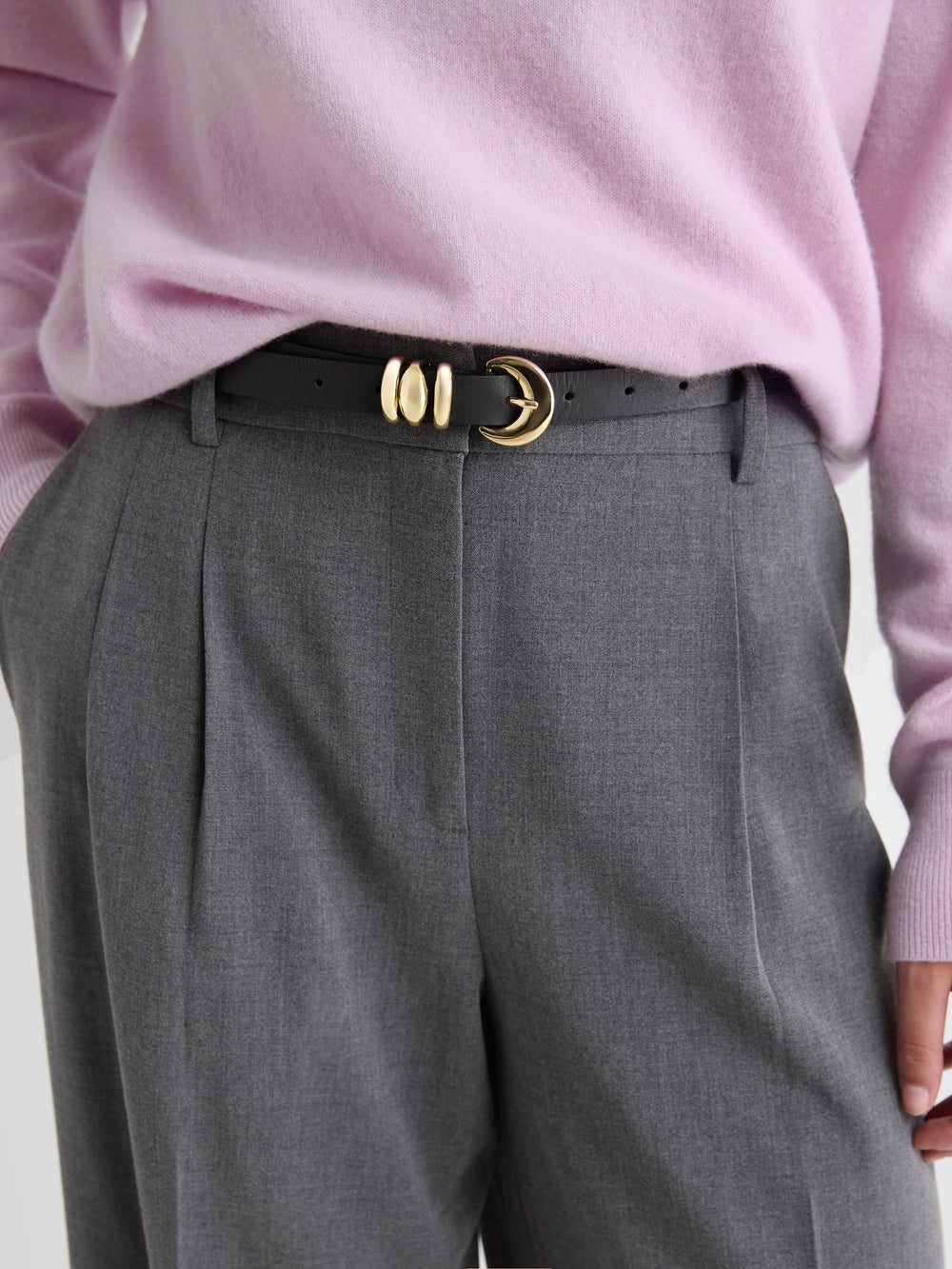 RW&CO Thin Leather Belt with Rounded Buckle