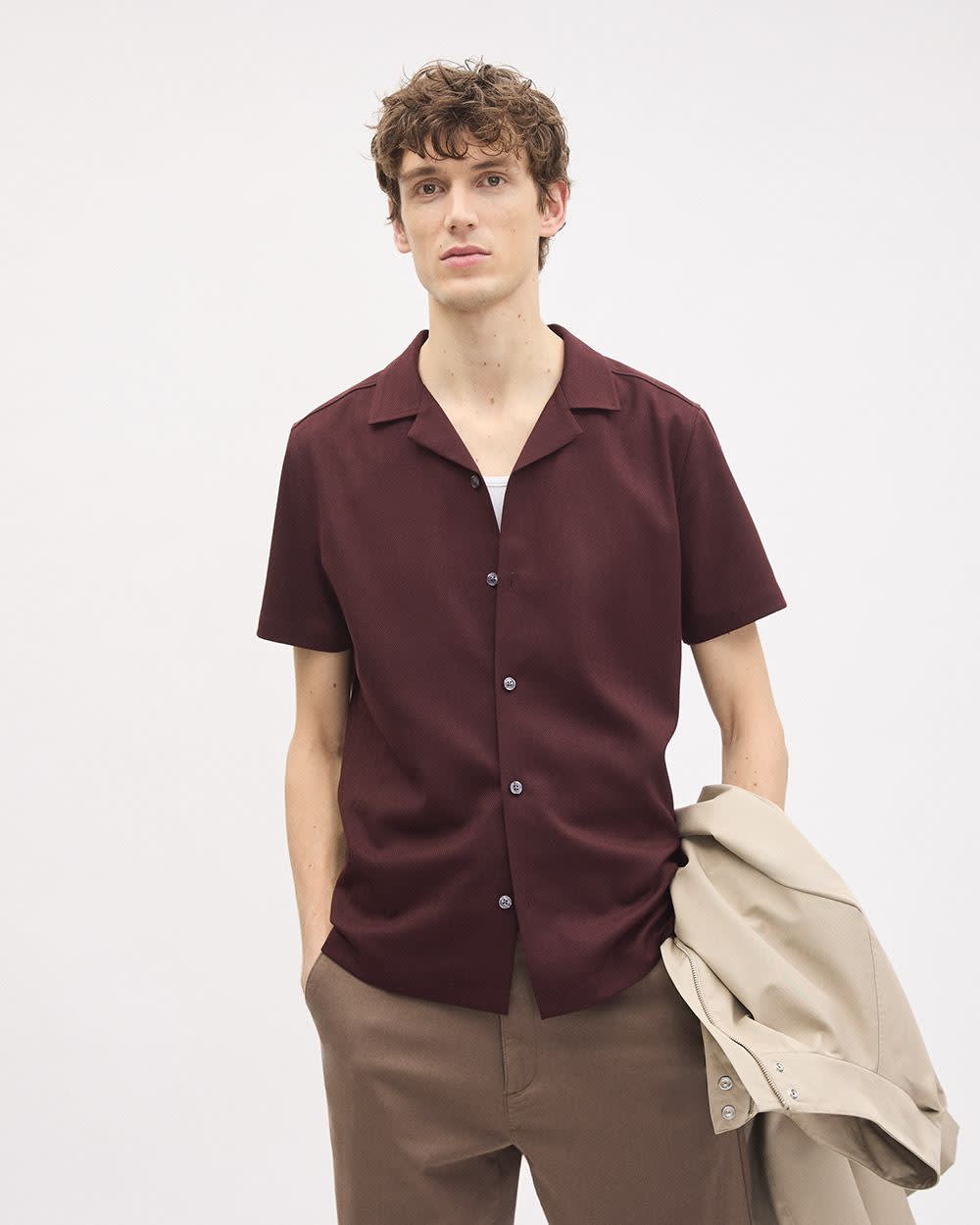 RW&CO Short-Sleeve Herringbone Shirt with Camp Collar