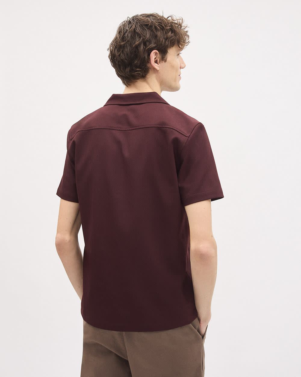 RW&CO Short-Sleeve Herringbone Shirt with Camp Collar