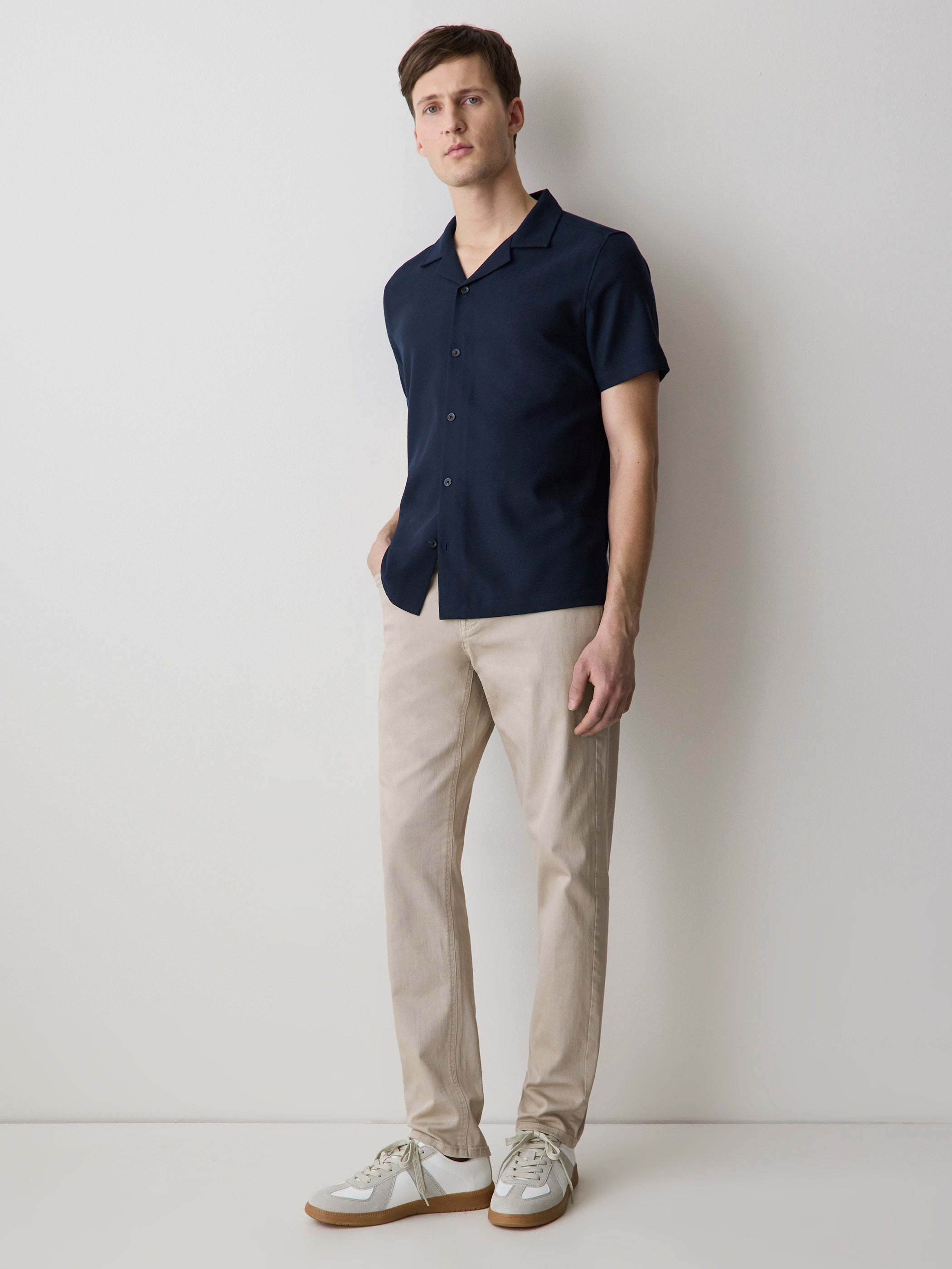 RW&CO Short-Sleeve Herringbone Shirt with Camp Collar